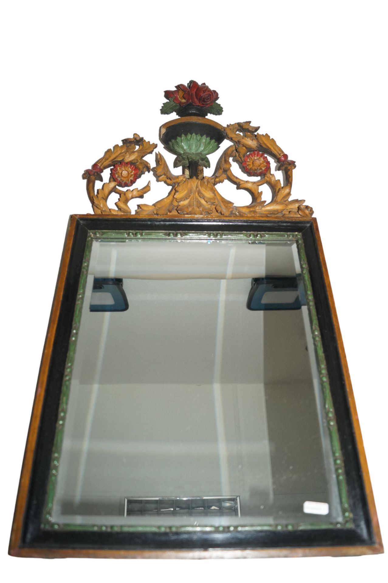 Kleiner Spiegel mit aufgesetzter Bekrönung; vermutlich ursprünglich nicht zusammengehörig; Bekrönun