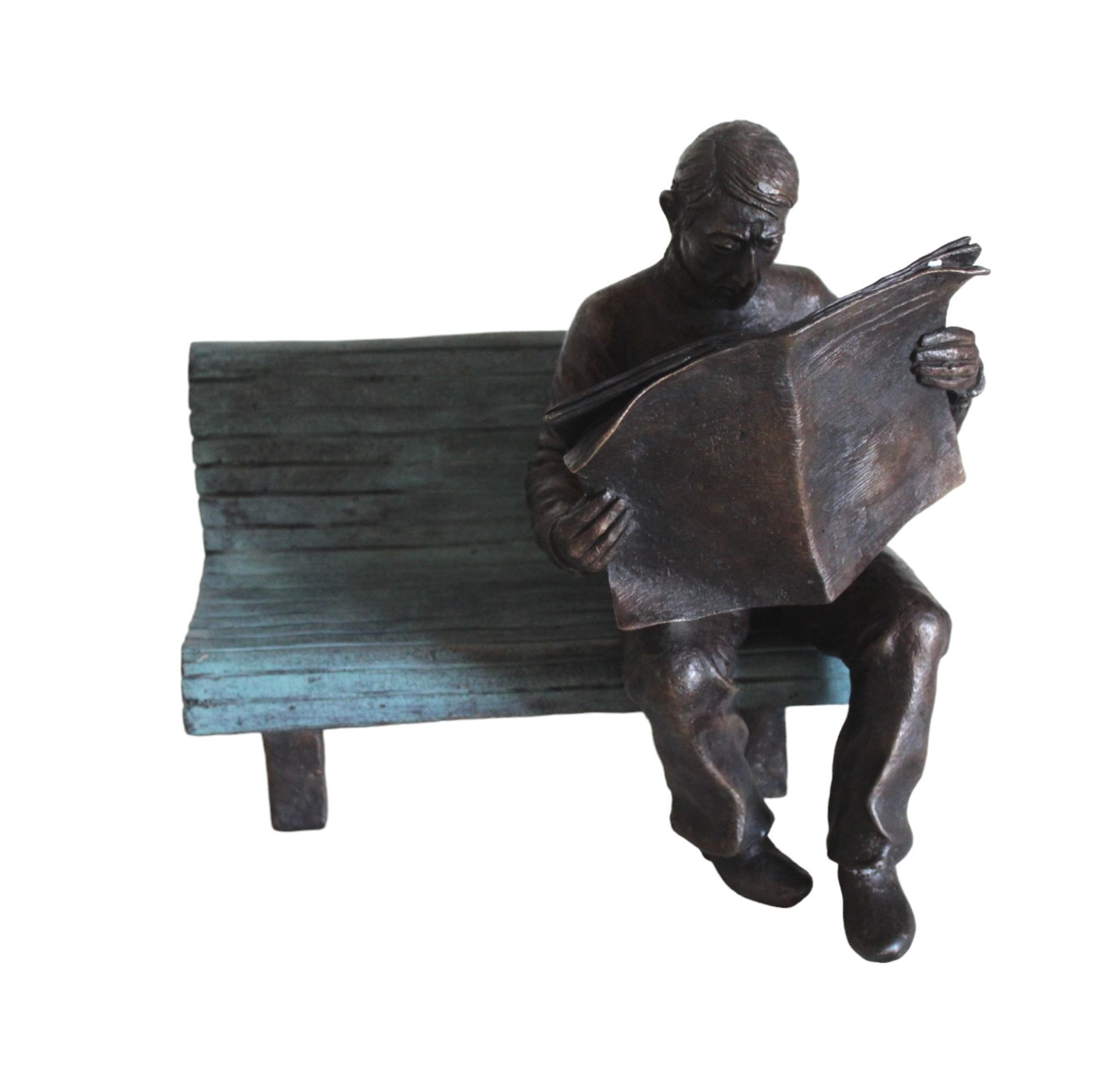 Bronze Figur, zweiteilig; Zeitungsleser auf Bank; F.J. Lipensky, 20. Jhd.; guter Zustand mit nur mi