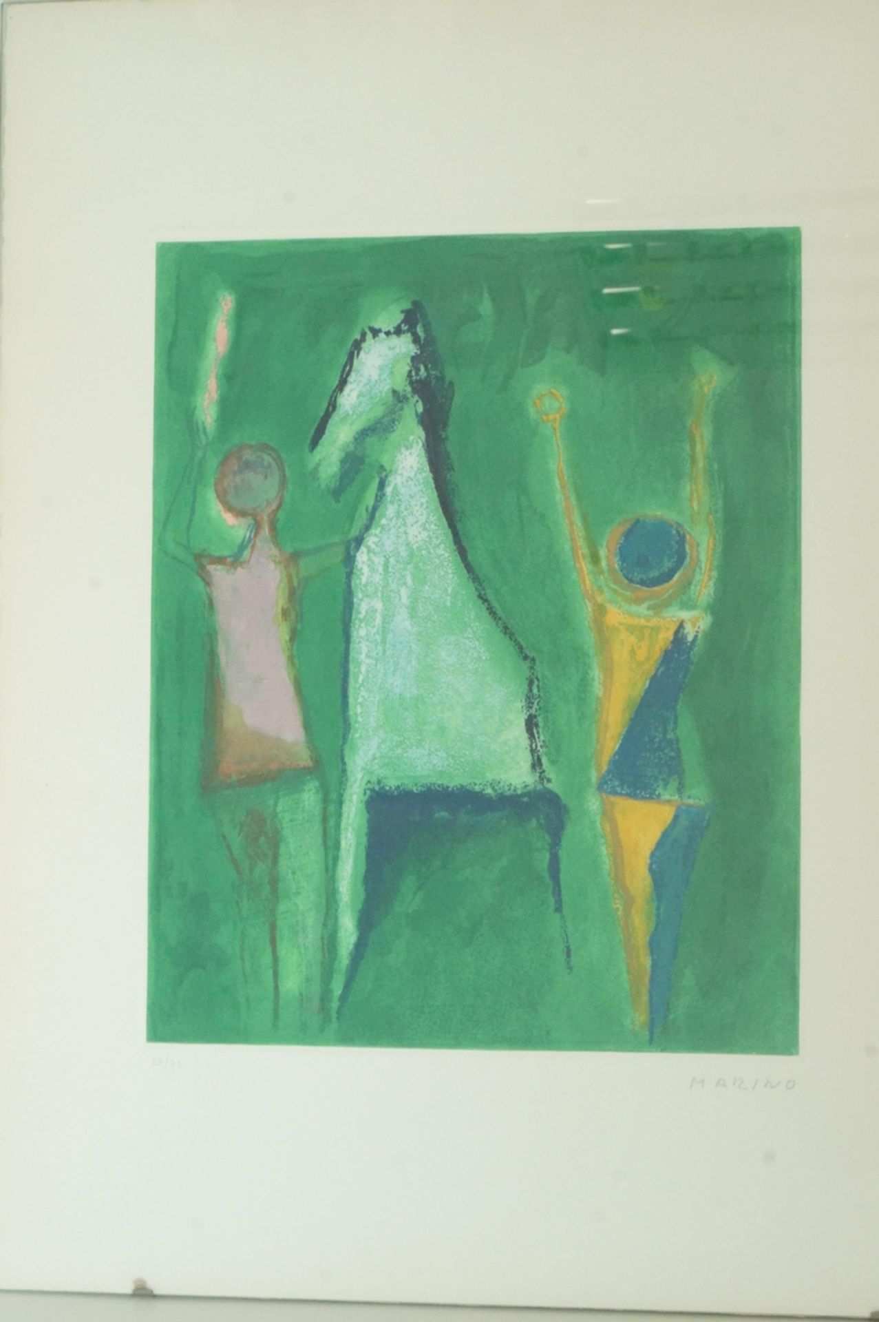 Abstrakt gehaltene, vollfarbige Darstellung eines Pferdes zwischen zwei Personen mit Namen "Shakesp