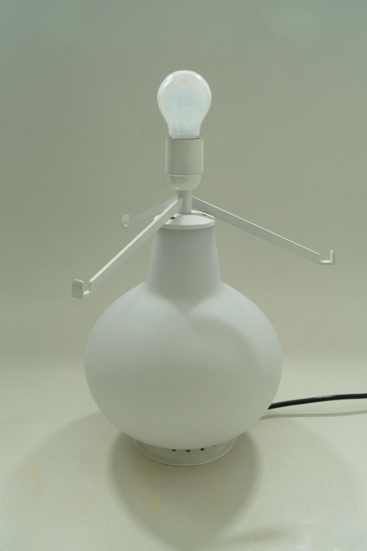 Bekannte Lampe nach einem Entwurf von Max Ingrand (1908-1969) aus 1954 für Fontana Arte; Klarglas m - Bild 3 aus 4
