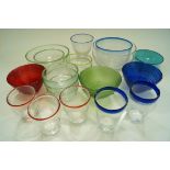 Großes Konvolut aus Handgearbeiteten Gebrauchsglasobjekten; in Summe 19 Teile Schüsseln und Gläser;
