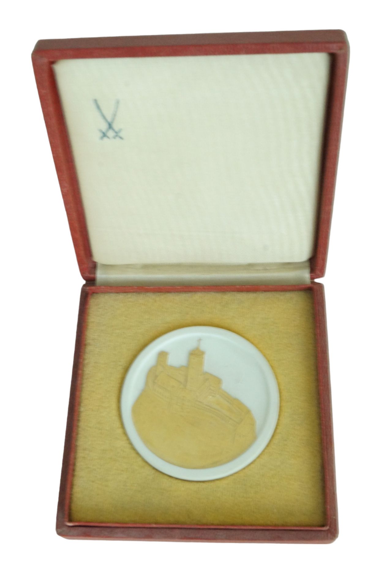 Meissen Porzellan-Medaille in Reliefform mit Darstellung der Wartburg als Erinnerungsmedaille für r