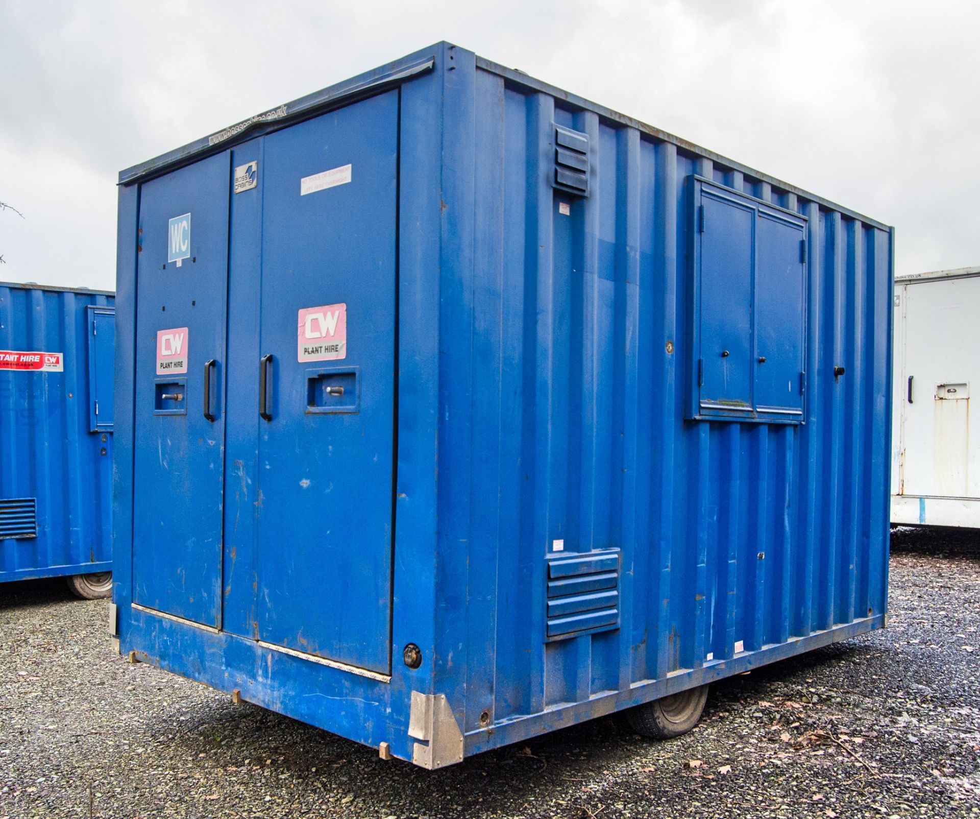 Boss Cabins 12 ft x 6 ft steel anti vandal mobile welfare site unit Comprising of: Canteen area, - Image 3 of 13