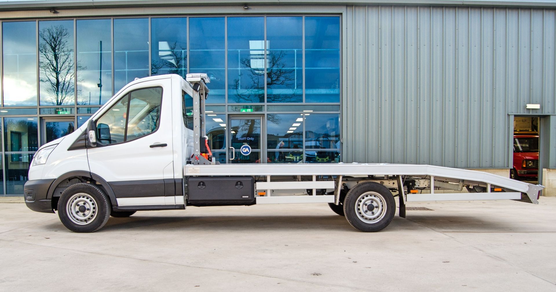 Ford Transit 350 Leader Ecoblue Euro 6 2 litre diesel 6 speed manual recovery truck Registration - Image 7 of 31