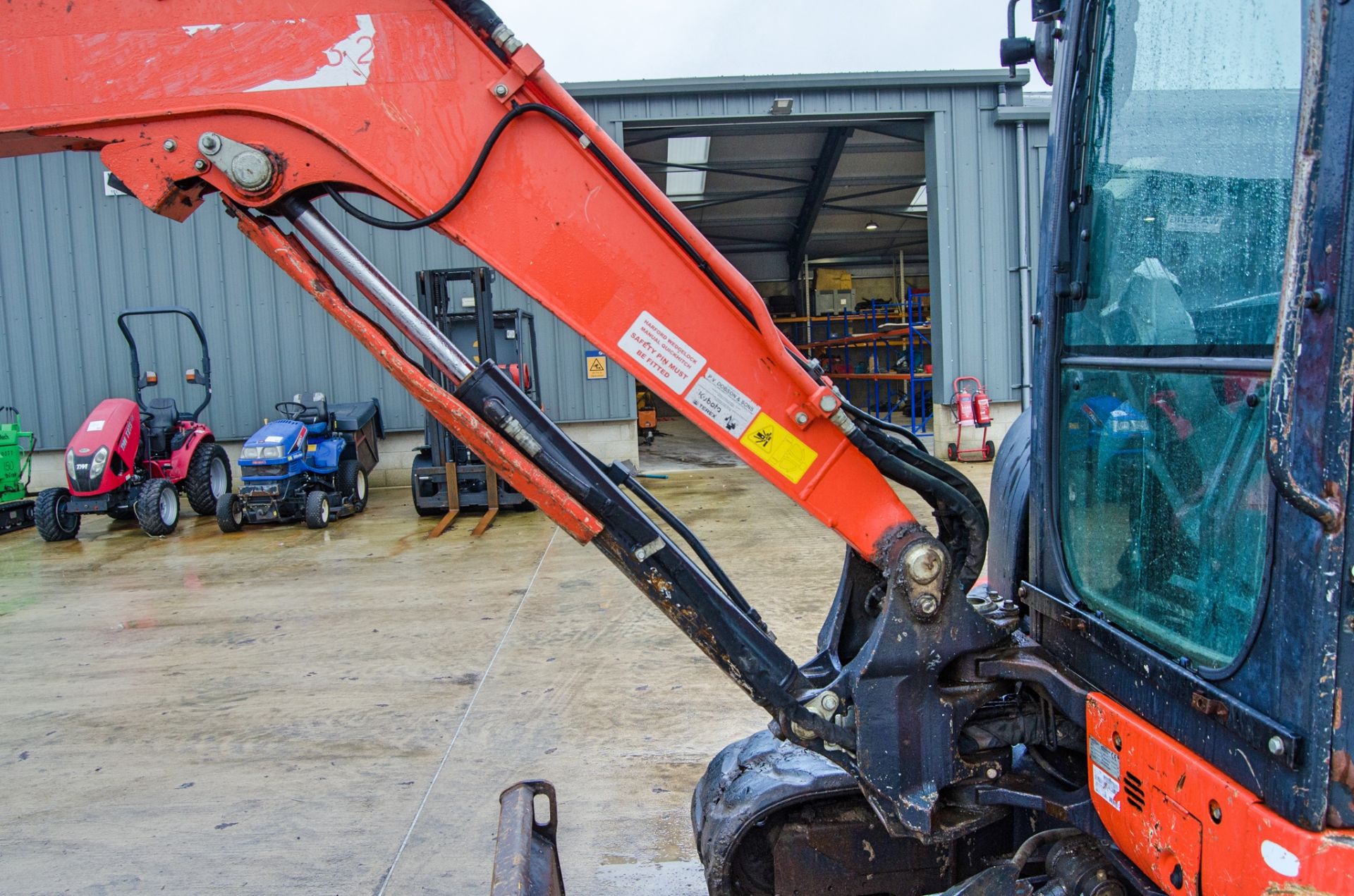 Kubota U48-4 4.8 tonne rubber tracked excavator Year: 2015 S/N: 52755 Recorded Hours: 3595 blade, - Image 17 of 25