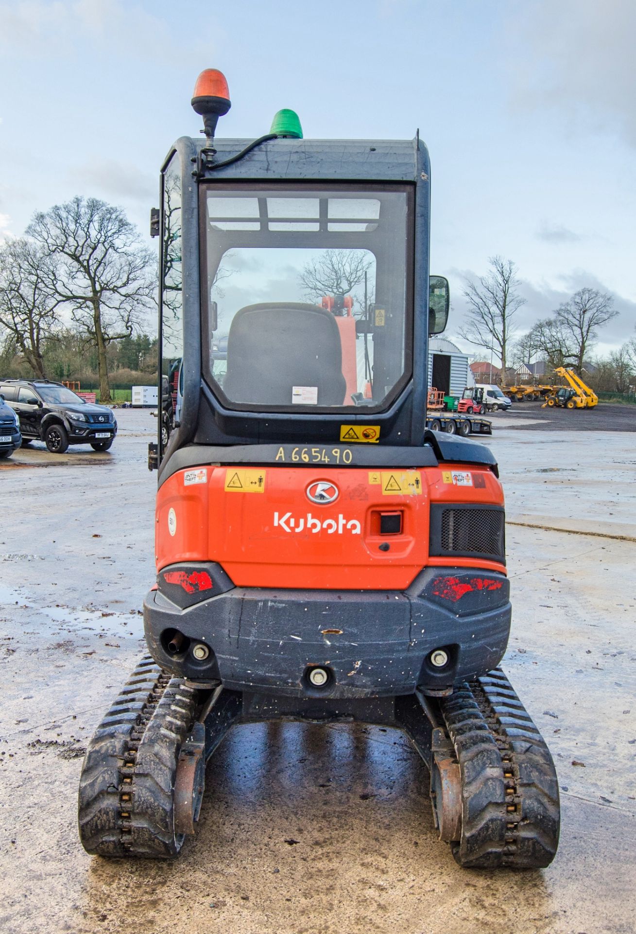 Kubota U27-4 2.7 tonne rubber tracked excavator Year: 2016 S/N: 58406 Recorded Hours: 2613 blade, - Image 6 of 24