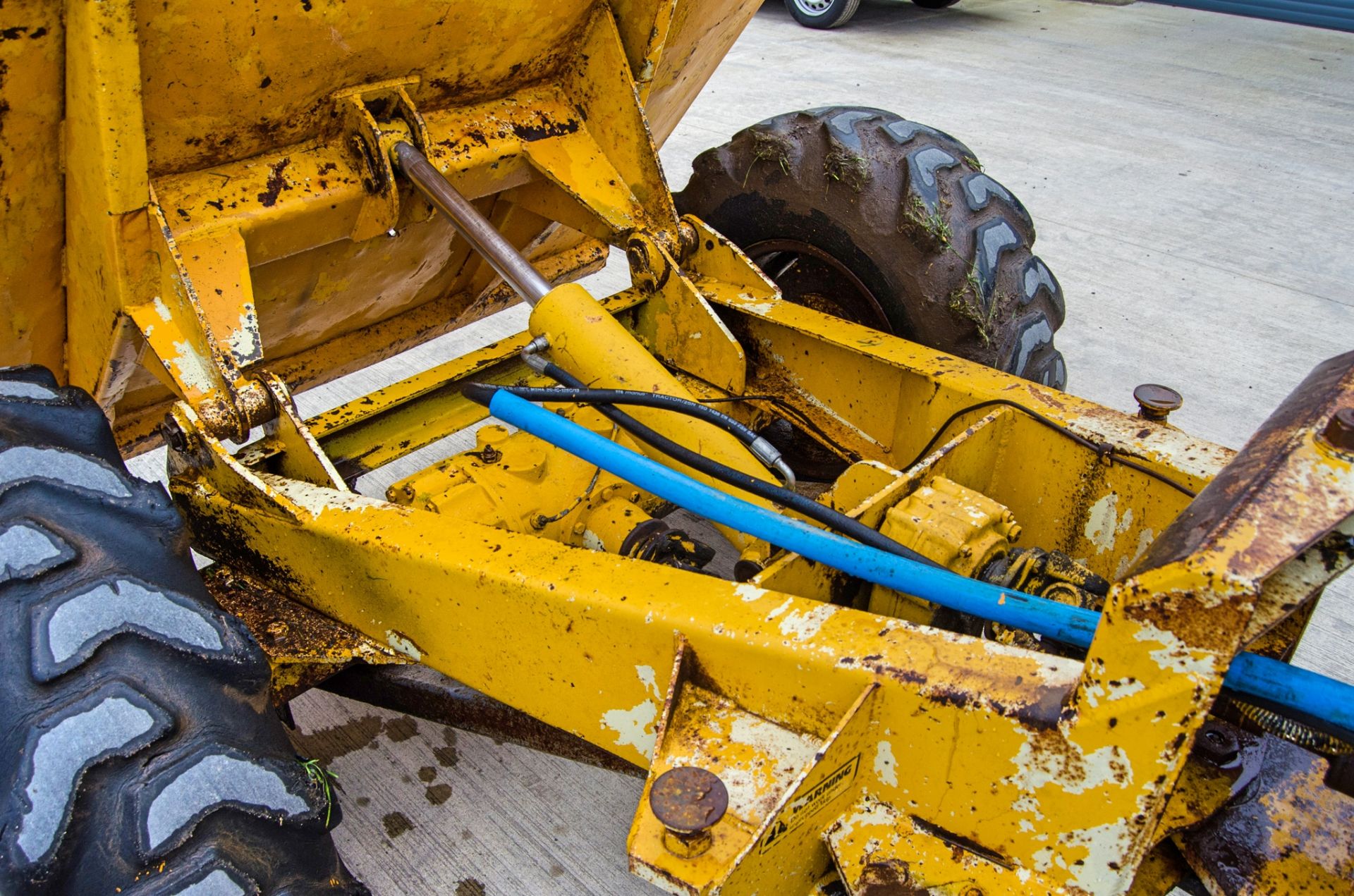 Thwaites 4 tonne dumper c/w power shuttle - Image 11 of 19