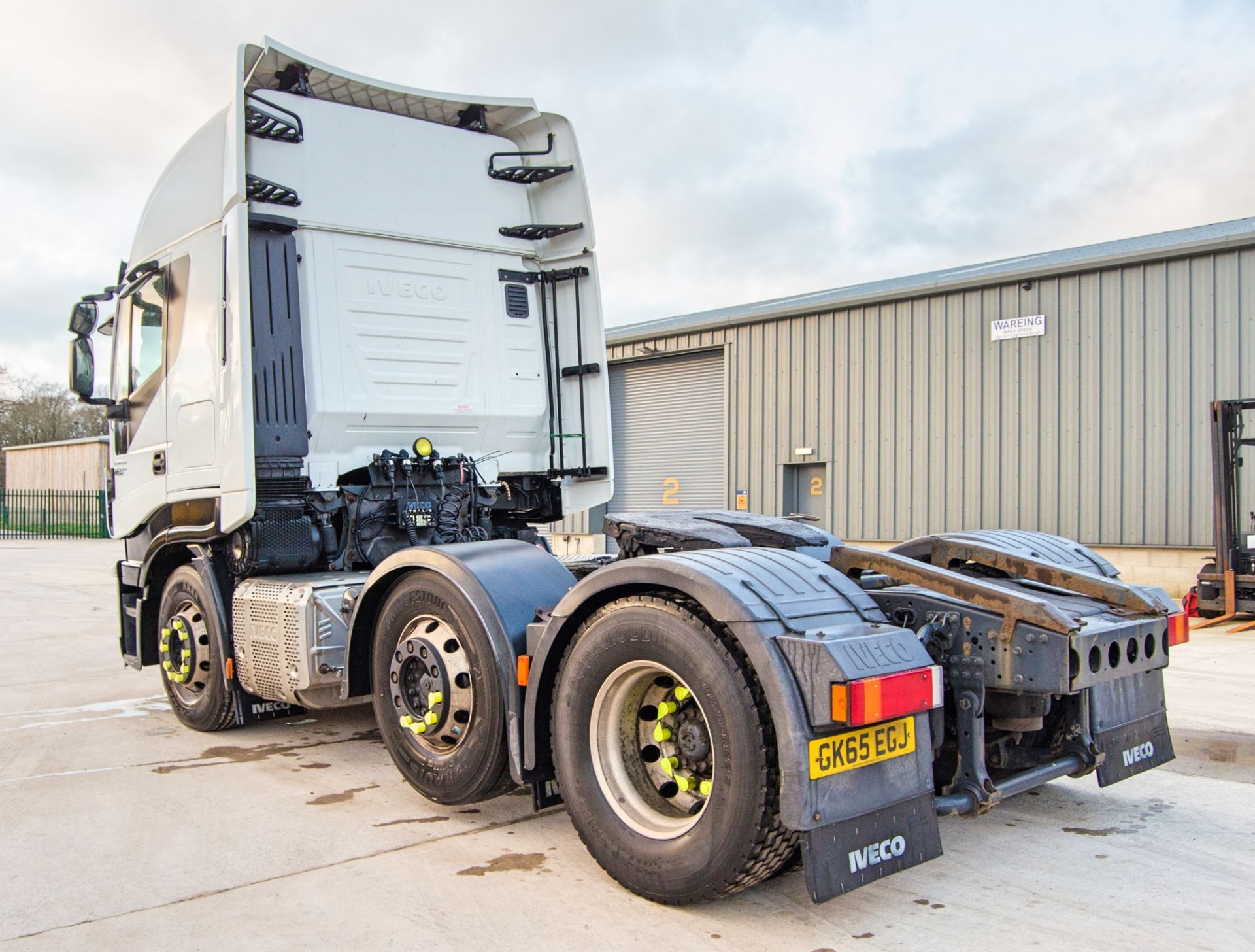 Iveco Stralis 460 E6 Hi-Way 6x2 tractor unit Registration Number: GK65 EGJ Date of Registration: - Image 4 of 33