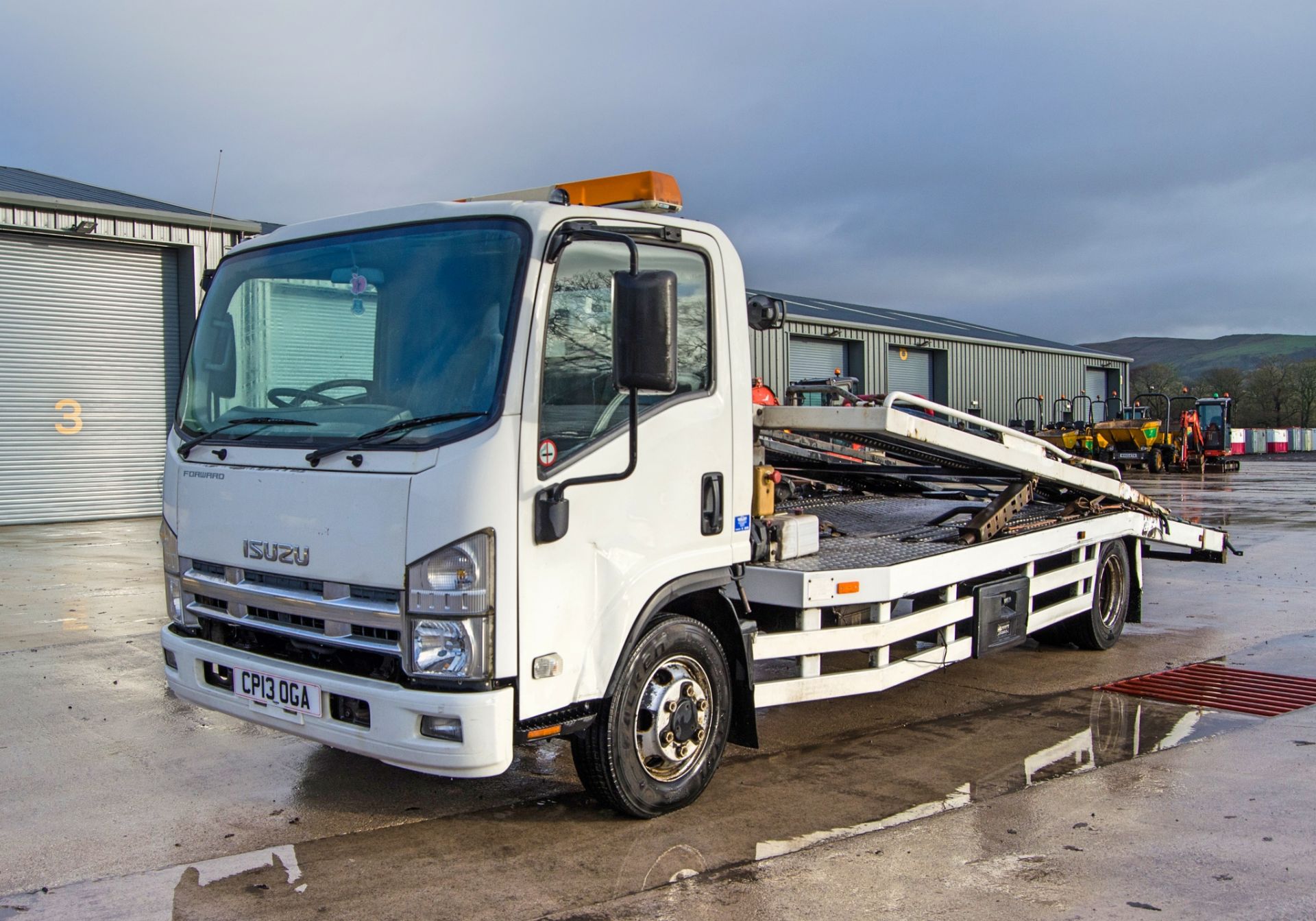 Isuzu Forward N75.190 2 7.5 tonne twin deck car transporter Registration Number: CP13 OGA Date of