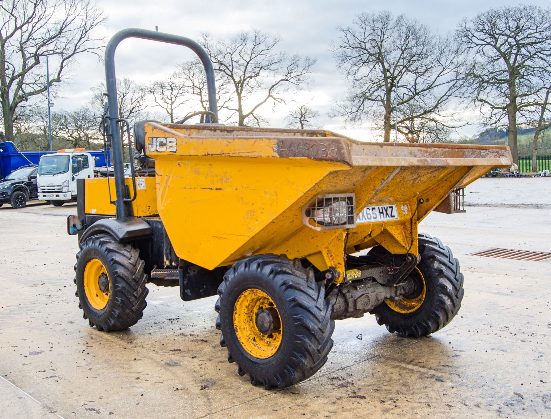 JCB 3 tonne straight skip dumper Year: 2015 S/N: EFFRE8399 Recorded Hours: 1225 - Image 2 of 23