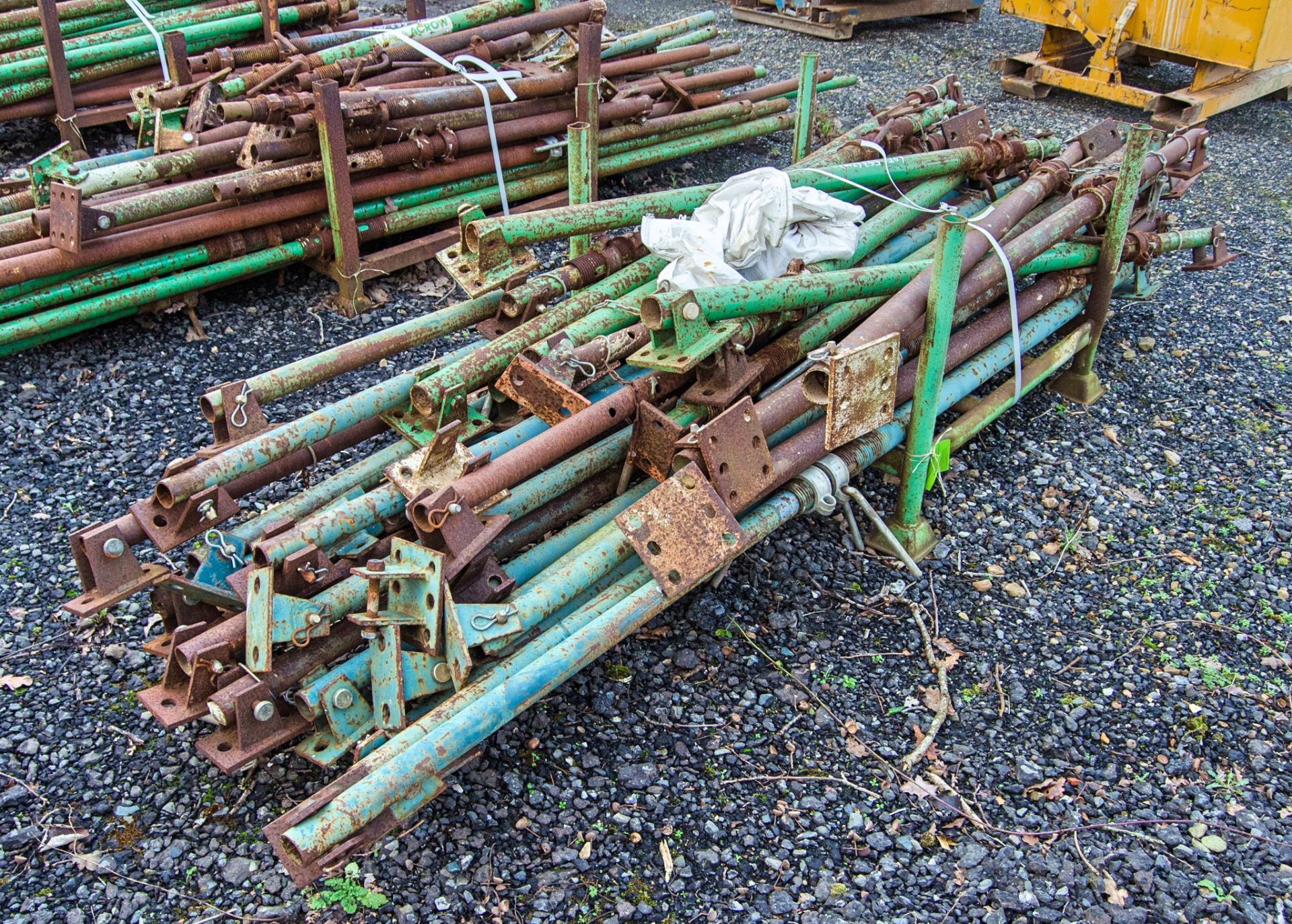 Stillage of steel props as photographed - Image 2 of 2