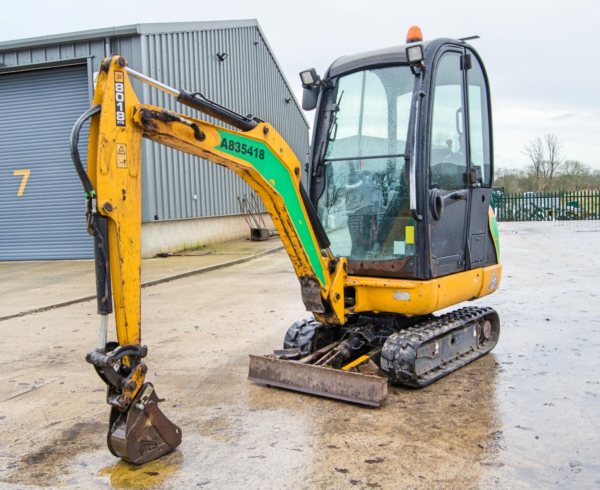 JCB 8018 CTS 1.5 tonne rubber tracked mini excavator Year: 2017 S/N: 2593504 Recorded Hours: 1467