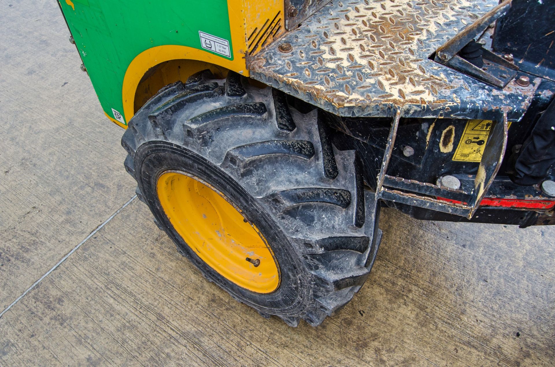 JCB 1THT 1 tonne hi-tip dumper Year: 2015 S/N: EFFRA2454 Recorded Hours: 1833 c/w V5 certificate - Image 17 of 23