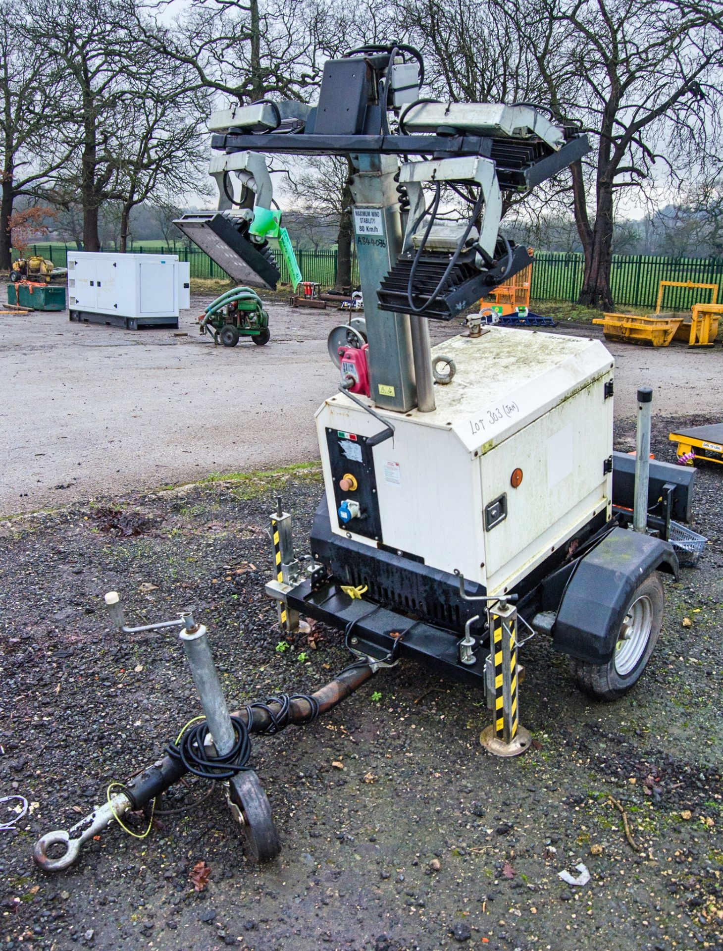 Generac MT-1 diesel driven 4 - LED head mobile lighting tower S/N: 7000955 Recorded Hours: 929