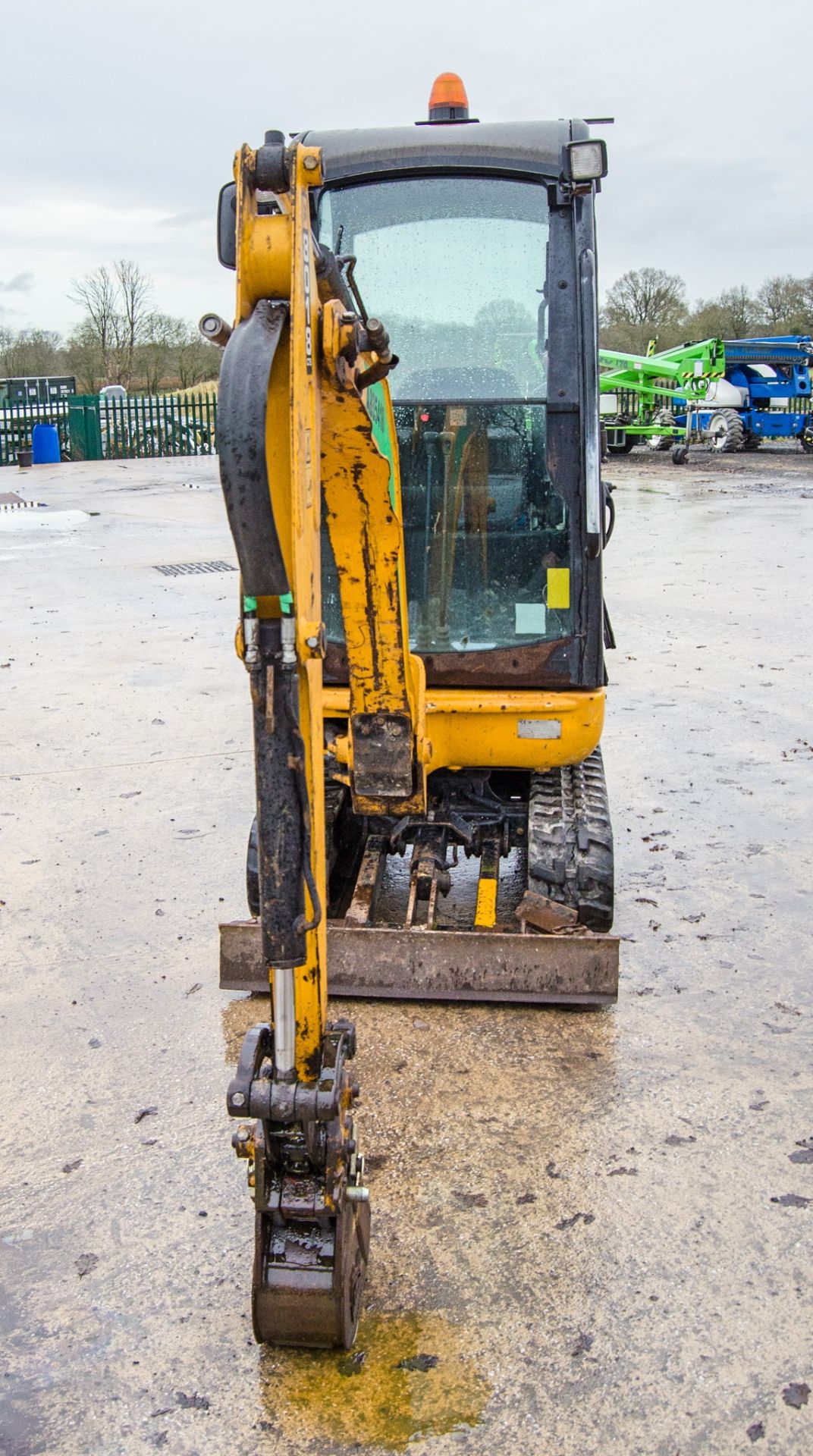 JCB 8018 CTS 1.5 tonne rubber tracked mini excavator Year: 2017 S/N: 2593504 Recorded Hours: 1467 - Image 5 of 27