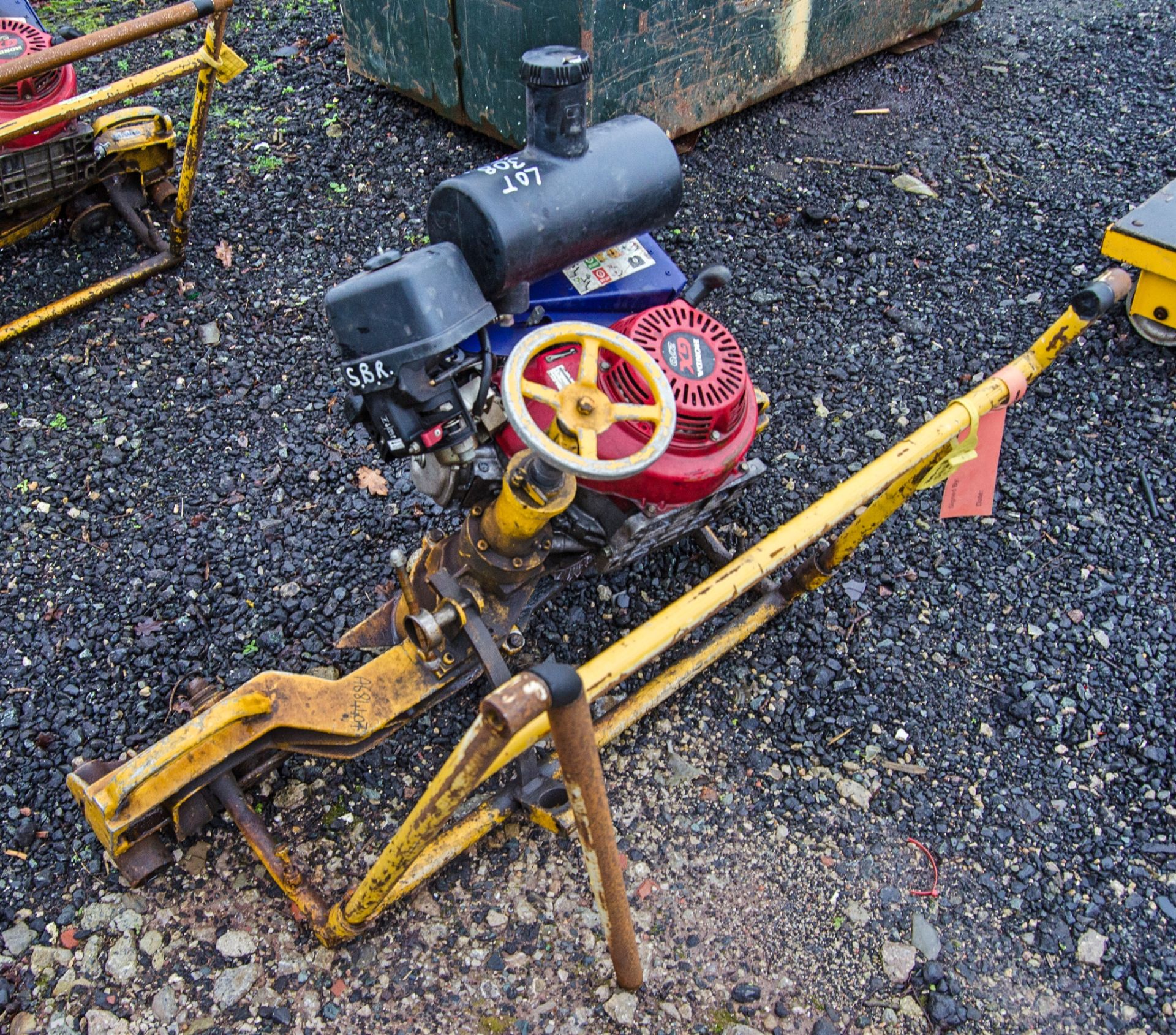 Geismar Stumec MP12 petrol driven rail grinder A684407 - Image 2 of 2