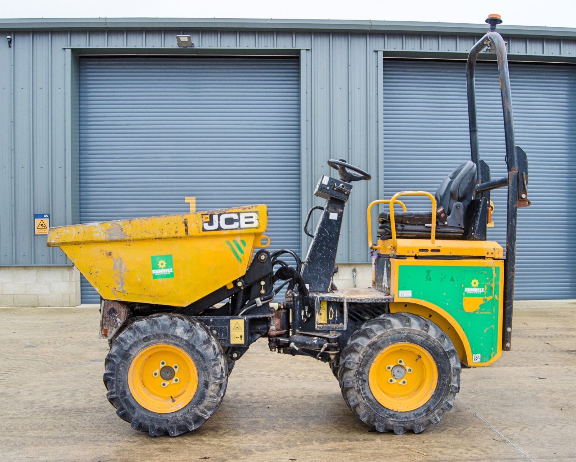 JCB 1THT 1 tonne hi-tip dumper Year: 2015 S/N: EFFRA2454 Recorded Hours: 1833 c/w V5 certificate - Image 7 of 23