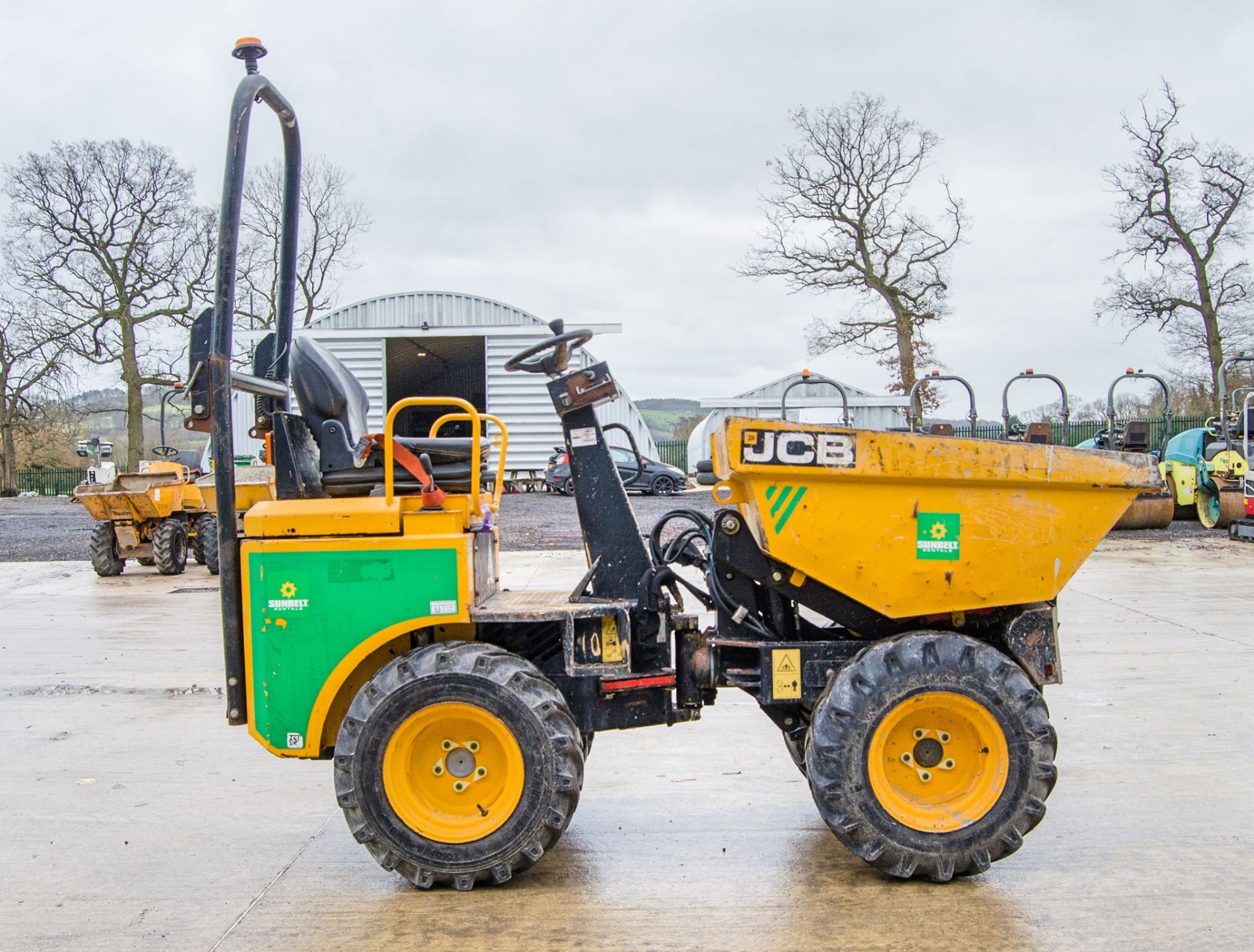 JCB 1THT 1 tonne hi-tip dumper Year: 2015 S/N: EFFRA2454 Recorded Hours: 1833 c/w V5 certificate - Image 8 of 23