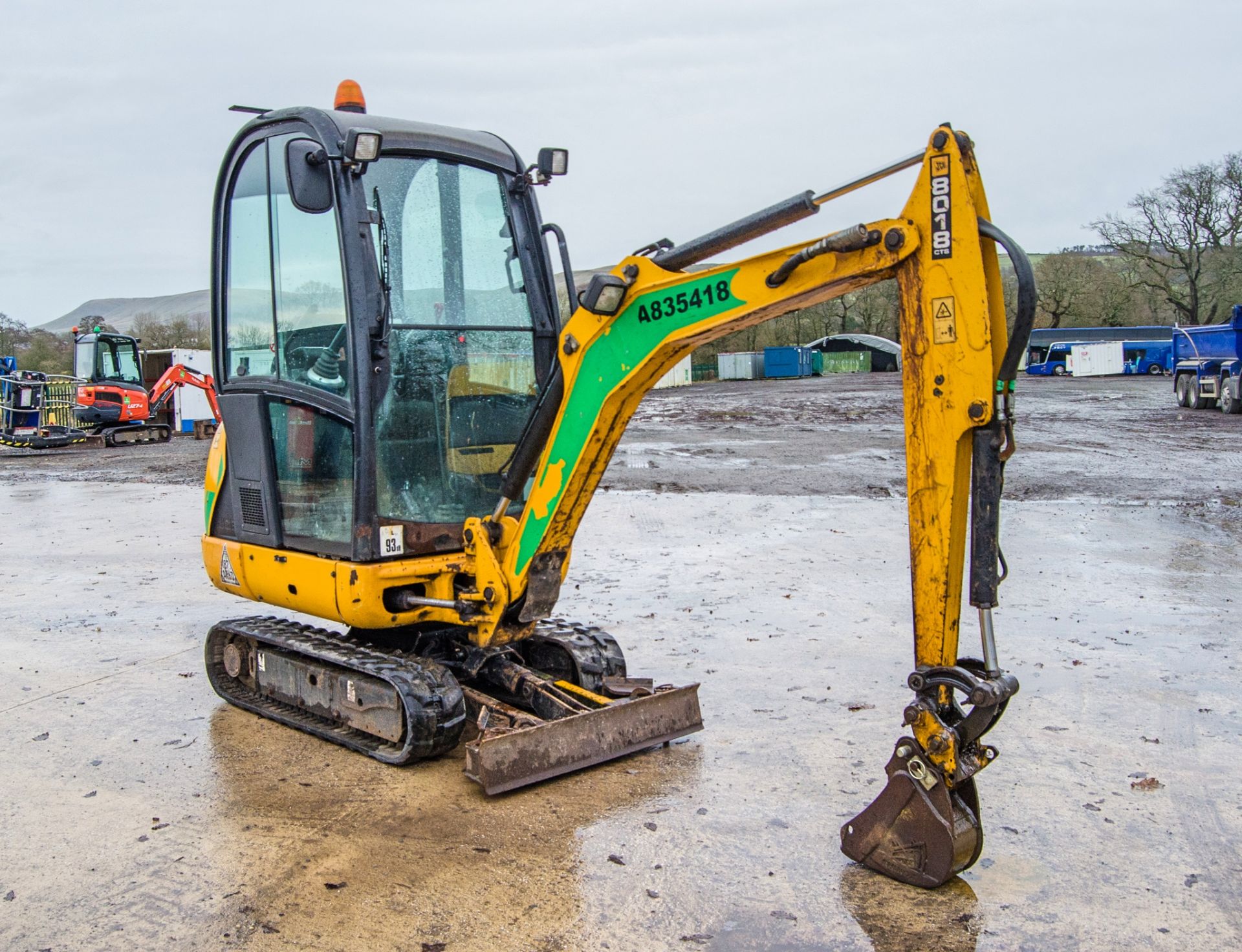 JCB 8018 CTS 1.5 tonne rubber tracked mini excavator Year: 2017 S/N: 2593504 Recorded Hours: 1467 - Image 2 of 27