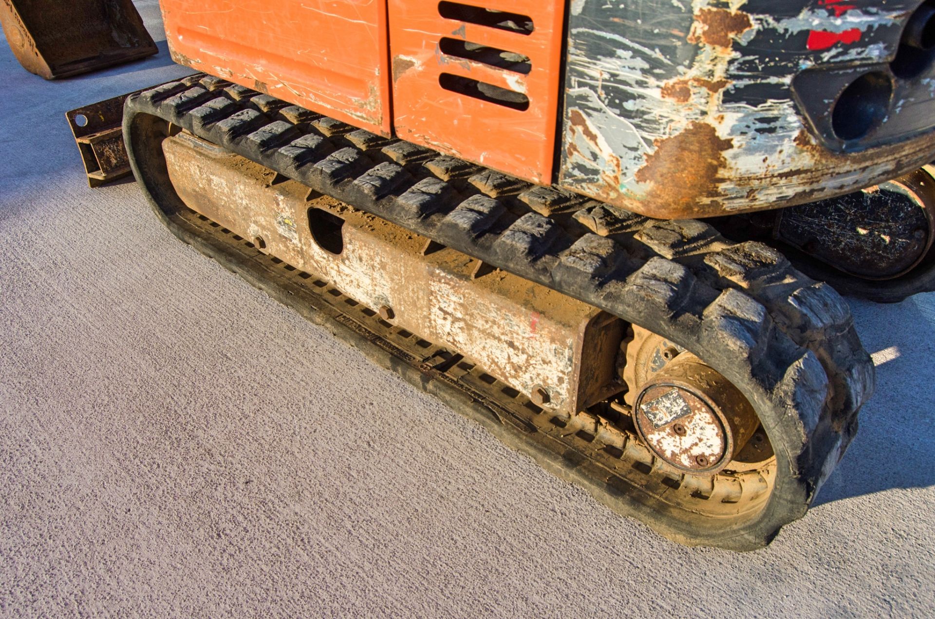 Hitachi Zaxis 19U 1.9 tonne rubber tracked mini excavator Year: 2017 S/N: P00031783 Recorded - Image 9 of 25