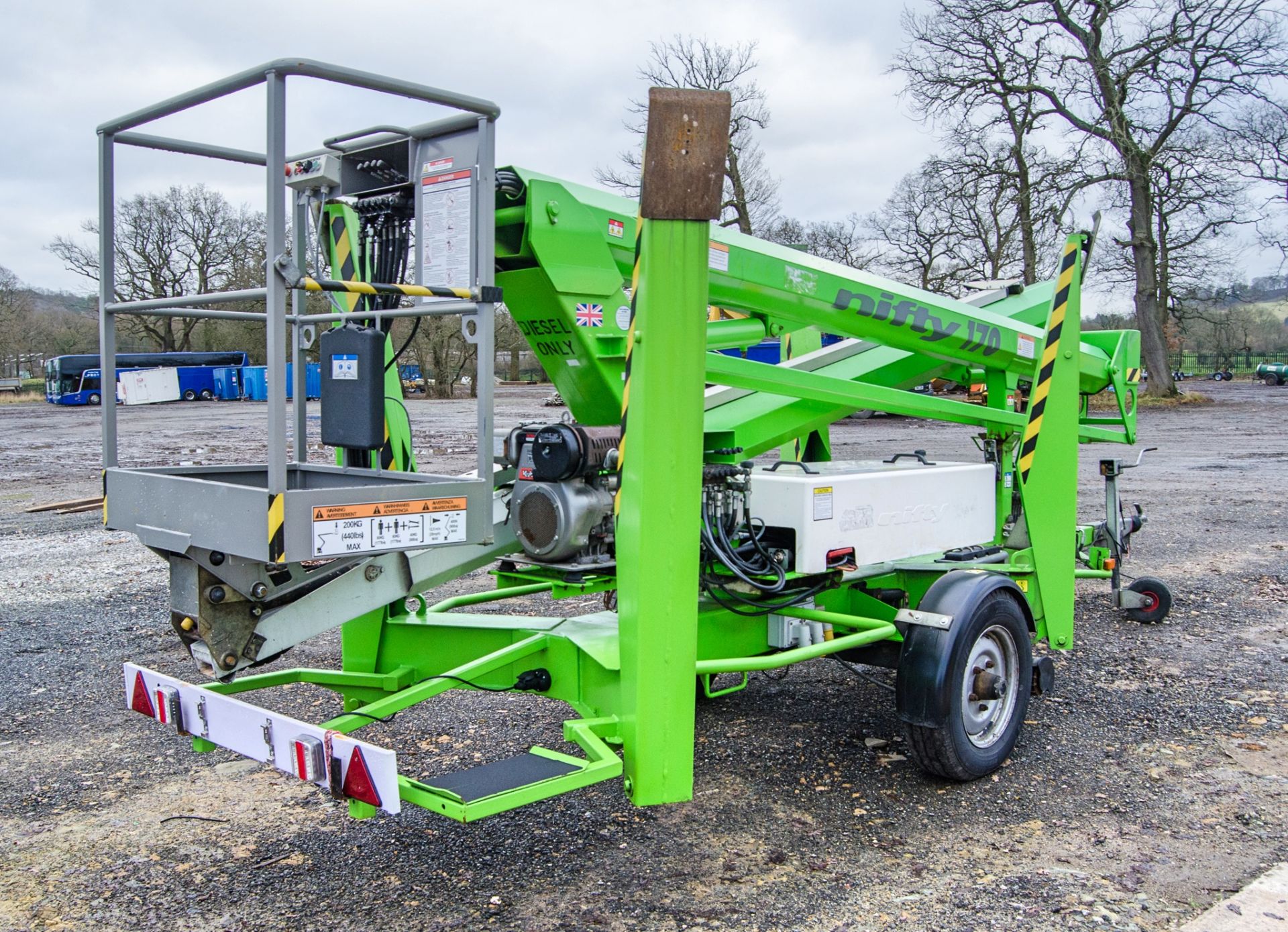 Nifty 170 diesel/battery fast tow articulated boom access platform Year: 2014 S/N: 1728150 4744 - Image 3 of 21