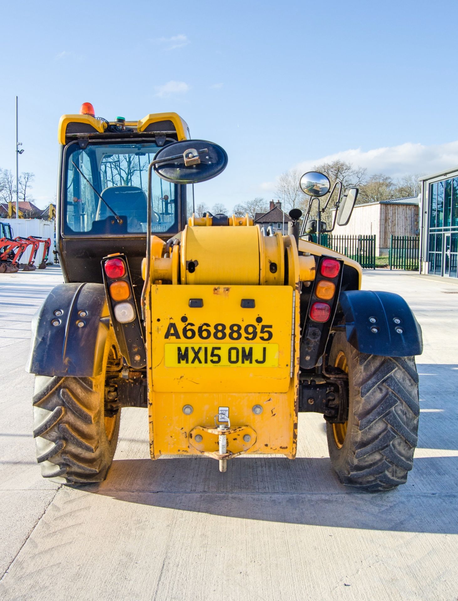 JCB 535-125 Hi-Viz 12.5 metre telescopic handler Year: 2015 S/N: 2347309 Recorded Hours: 4505 c/w V5 - Image 6 of 24