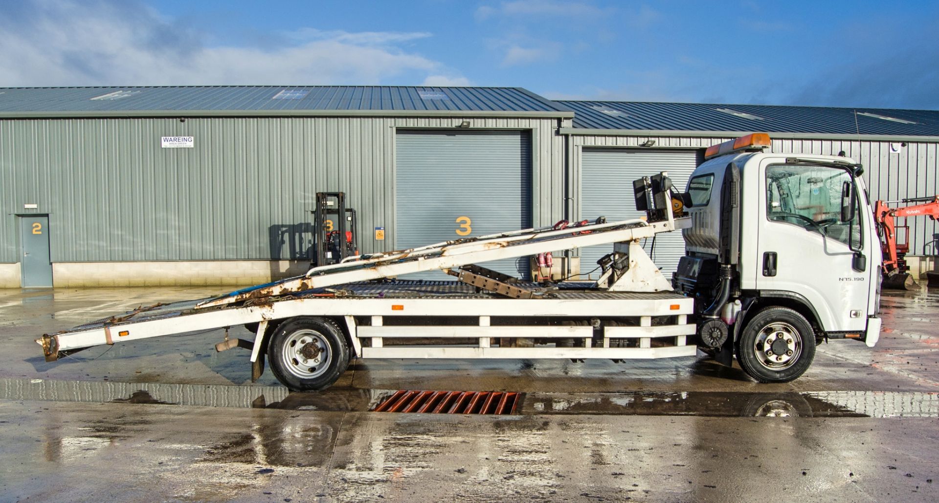 Isuzu Forward N75.190 2 7.5 tonne twin deck car transporter Registration Number: CP13 OGA Date of - Image 8 of 31