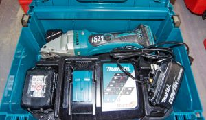Makita DJS161 18v cordless metal shear c/w 2 batteries, charger and carry case EXP4077