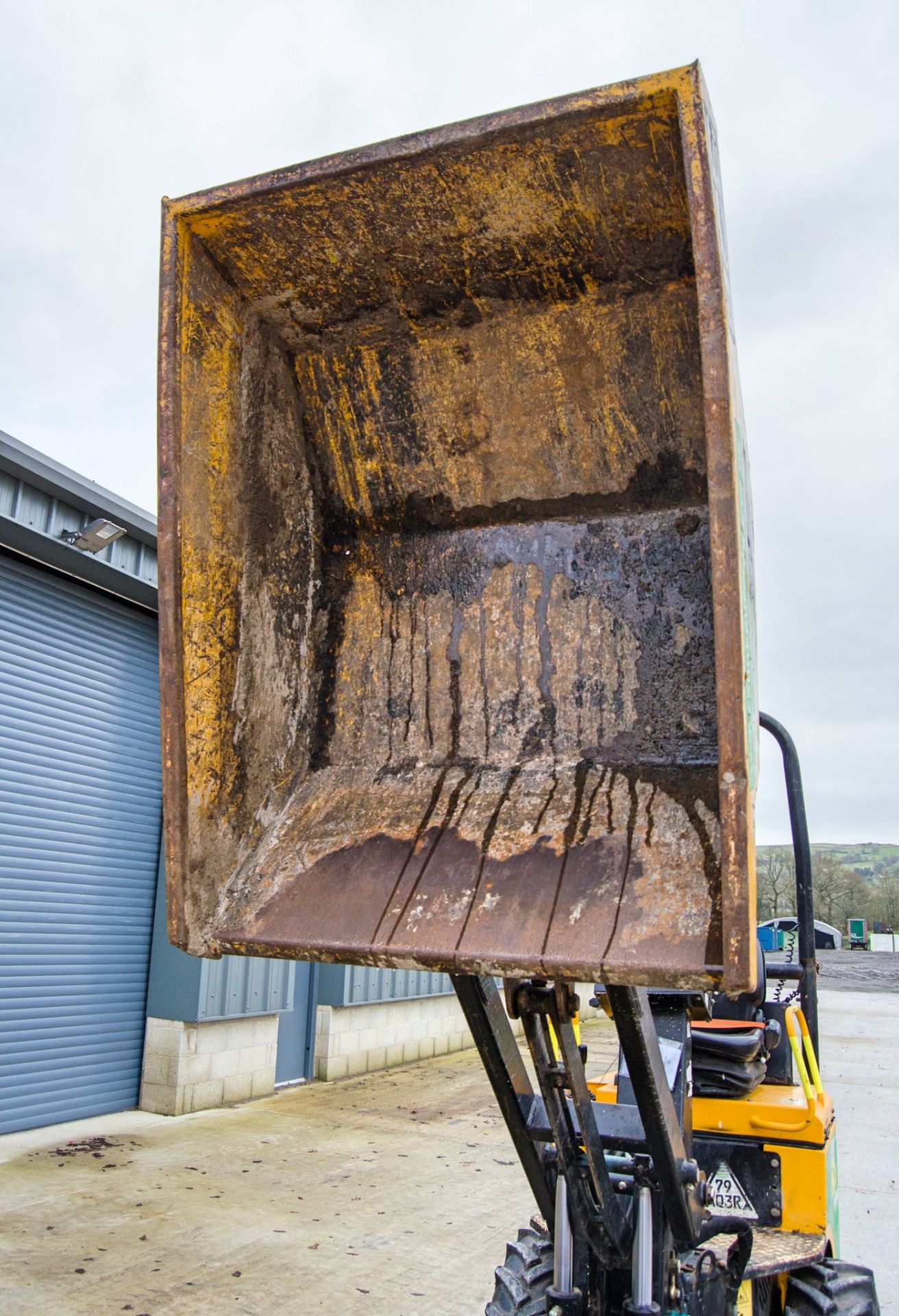 JCB 1THT 1 tonne hi-tip dumper Year: 2017 S/N: EHHRA3854 Recorded Hours: Not displayed (Clock blank) - Image 10 of 22