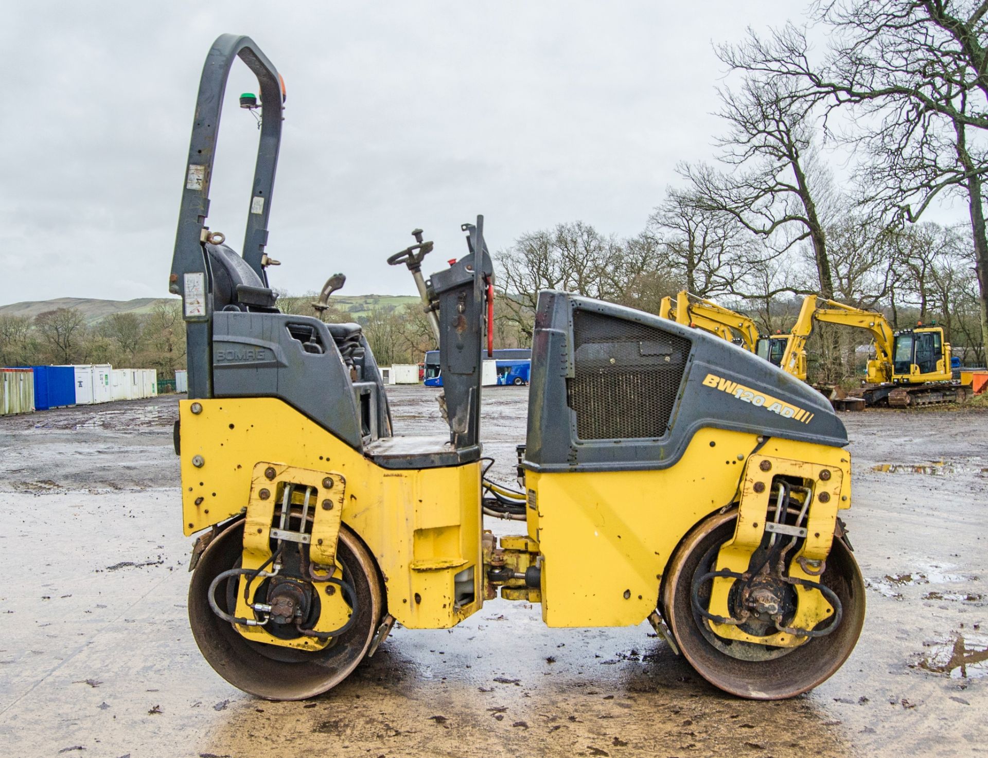 Bomag BW120 AD-5 double drum ride on roller Year: 2013 S/N: 21571 Recorded Hours: 1001 2069 ** - Image 8 of 22