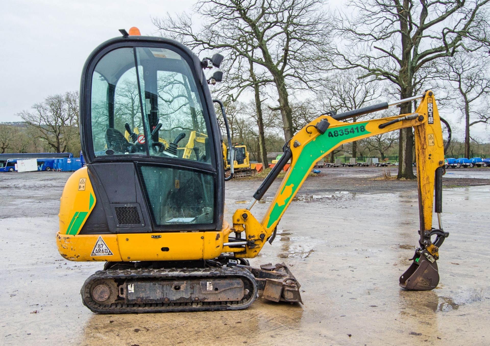 JCB 8018 CTS 1.5 tonne rubber tracked mini excavator Year: 2017 S/N: 2593504 Recorded Hours: 1467 - Image 7 of 27
