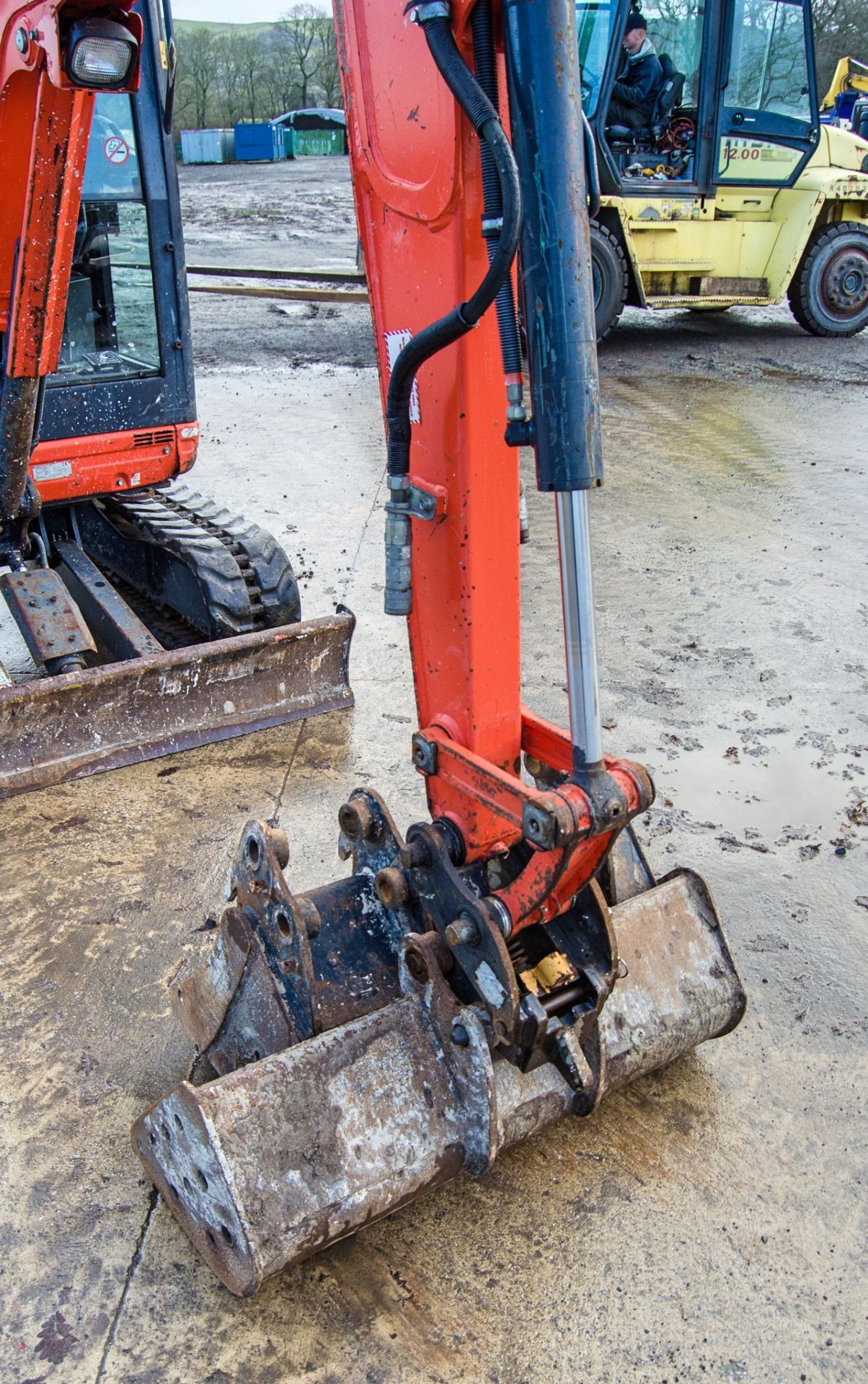 Kubota U27-4 2.7 tonne rubber tracked excavator Year: 2016 S/N: 58406 Recorded Hours: 2613 blade, - Image 15 of 24