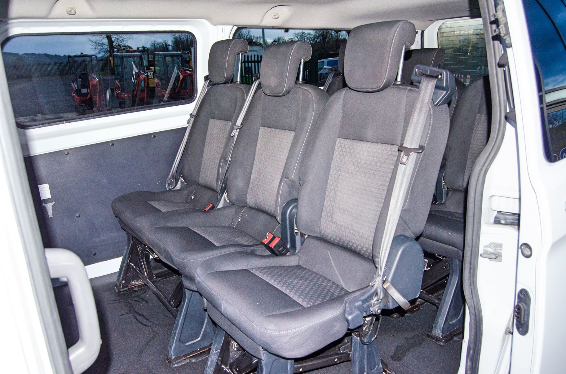 Ford Transit Custom 320 Trend Ecoblue Euro 6 2 litre diesel 6 speed manual 9 seat minibus - Image 25 of 35