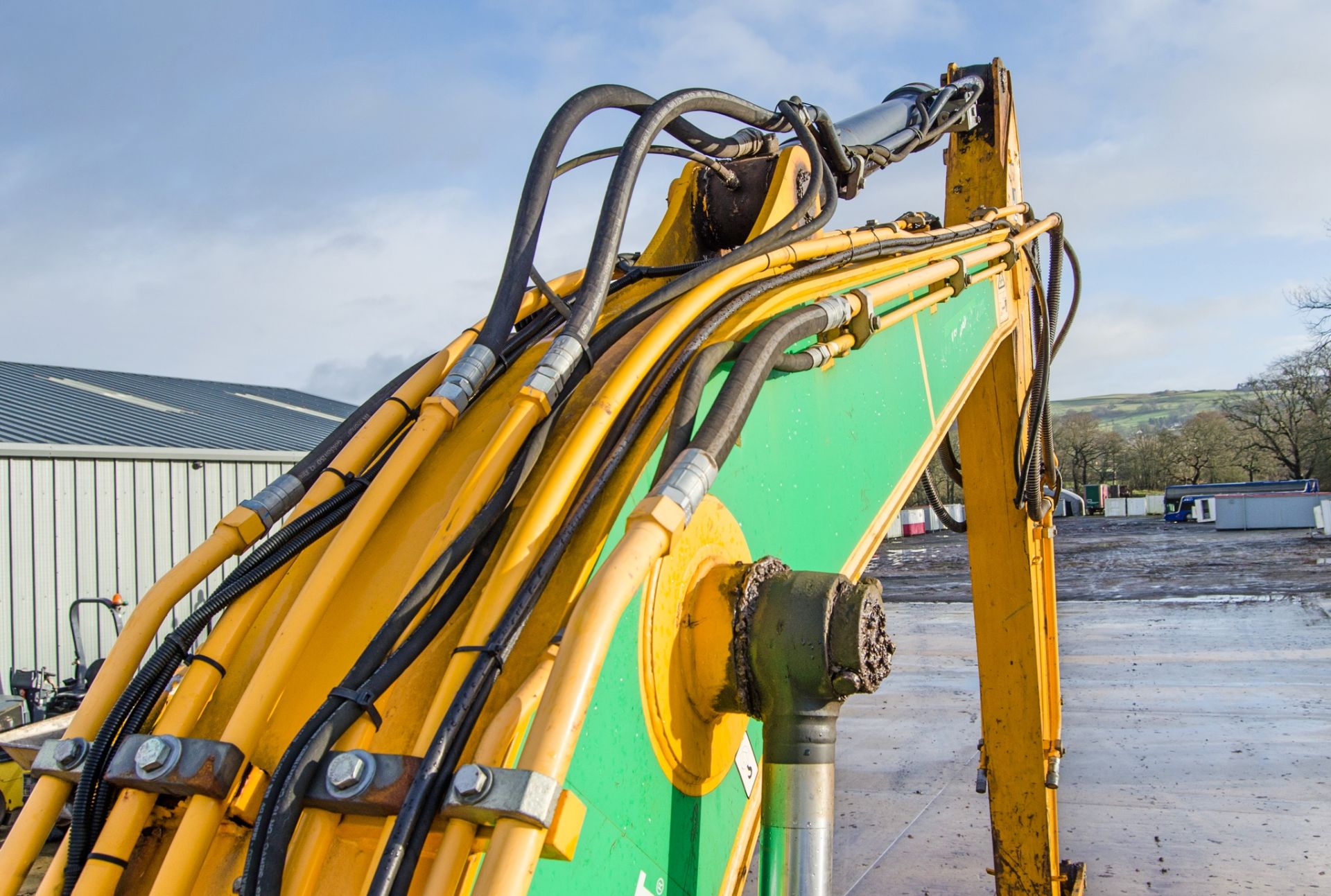 JCB JS130LC 13 tonne steel tracked excavator Year: 2017 S/N: 2442134 Recorded Hours: 4583 piped, - Image 18 of 26