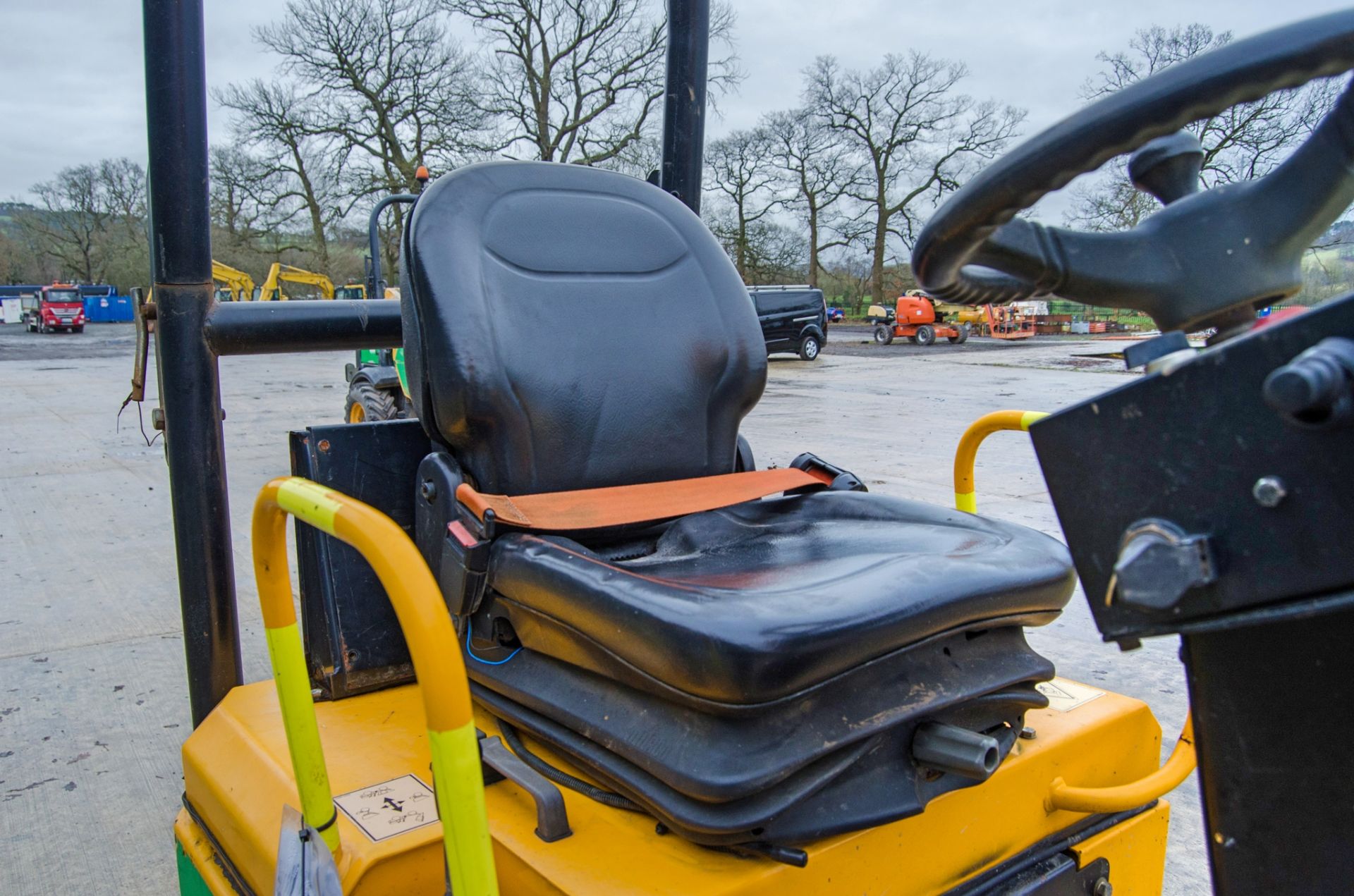 JCB 1THT 1 tonne hi-tip dumper Year: 2017 S/N: EHHRA3854 Recorded Hours: Not displayed (Clock blank) - Image 18 of 22