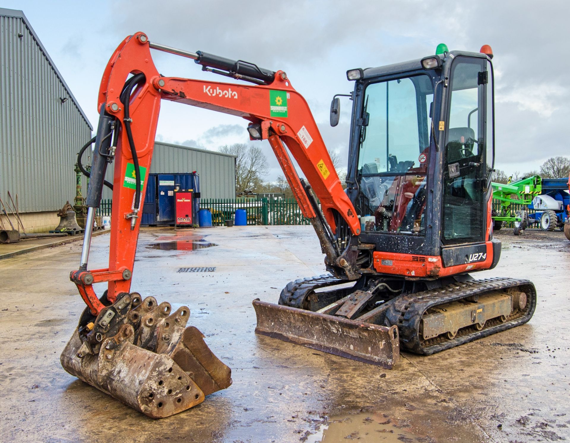 Kubota U27-4 2.7 tonne rubber tracked excavator Year: 2016 S/N: 58406 Recorded Hours: 2613 blade,