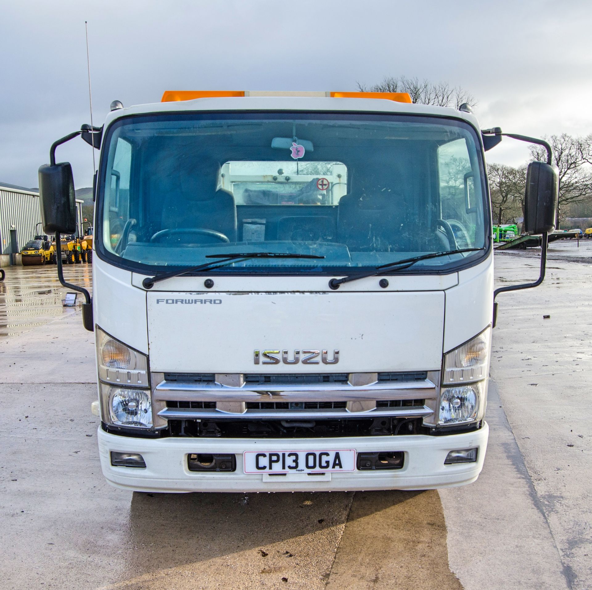 Isuzu Forward N75.190 2 7.5 tonne twin deck car transporter Registration Number: CP13 OGA Date of - Image 5 of 31