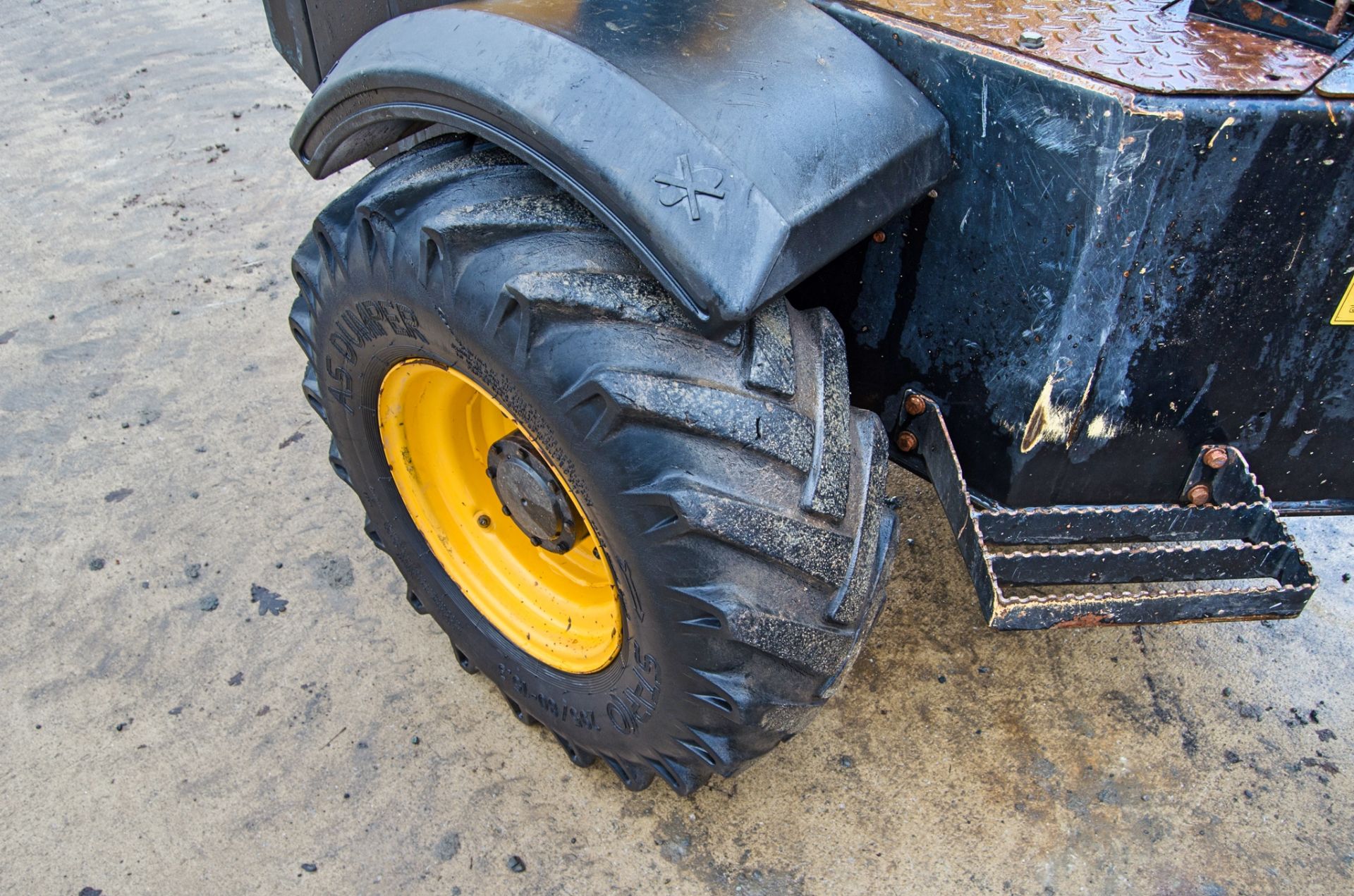 JCB 3 tonne straight skip dumper Year: 2015 S/N: EFFRE8399 Recorded Hours: 1225 - Image 16 of 23