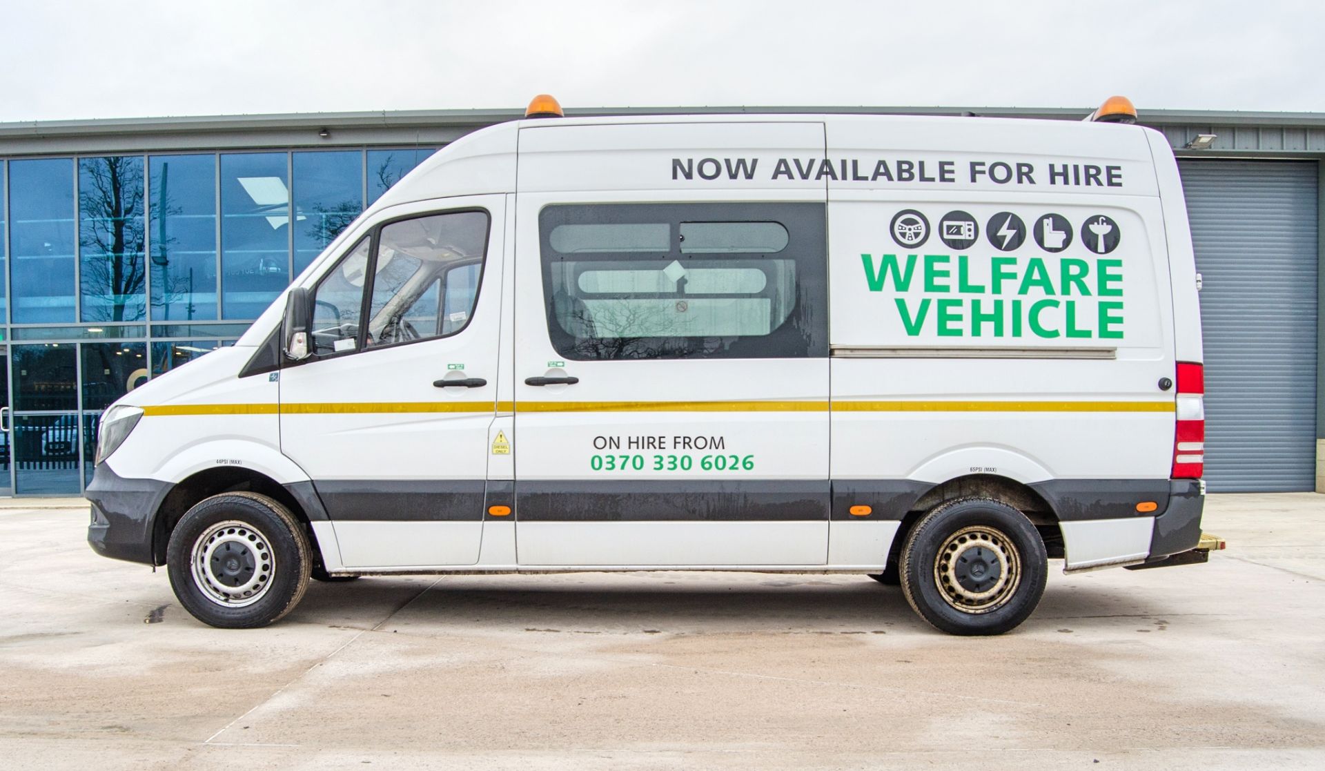 Mercedes Benz Sprinter 313 CDi 2143cc 6 speed manual welfare van Registration Number: DK64 FGA - Image 8 of 35