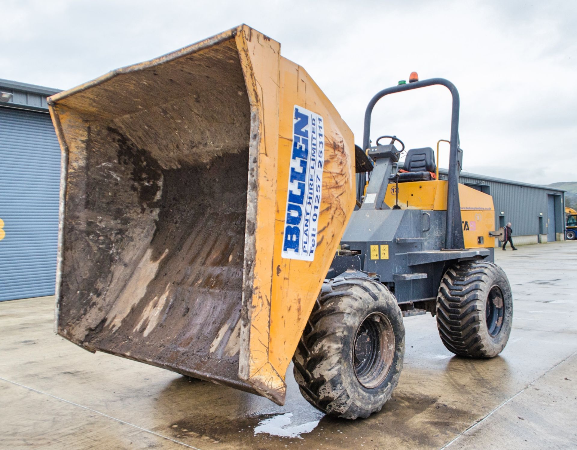 Terex TA9 9 tonne straight skip dumper Year: 2015 S/N: EF8PS8180 Recorded Hours: 3053 - Image 9 of 24