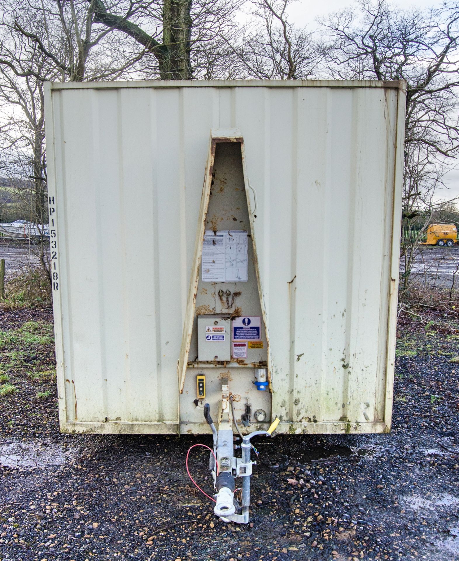 Groundhog 12ft x 8ft steel anti-vandal mobile welfare site unit Comprising canteen area, toilet - Image 5 of 13