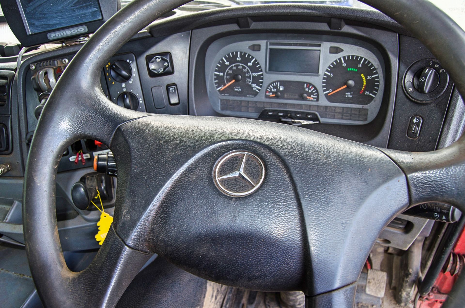 Mercedes Benz Axor 3240K 8x4 32 tonne grab tipper lorry Registration Number: GK58 ZYF Date of - Image 30 of 35