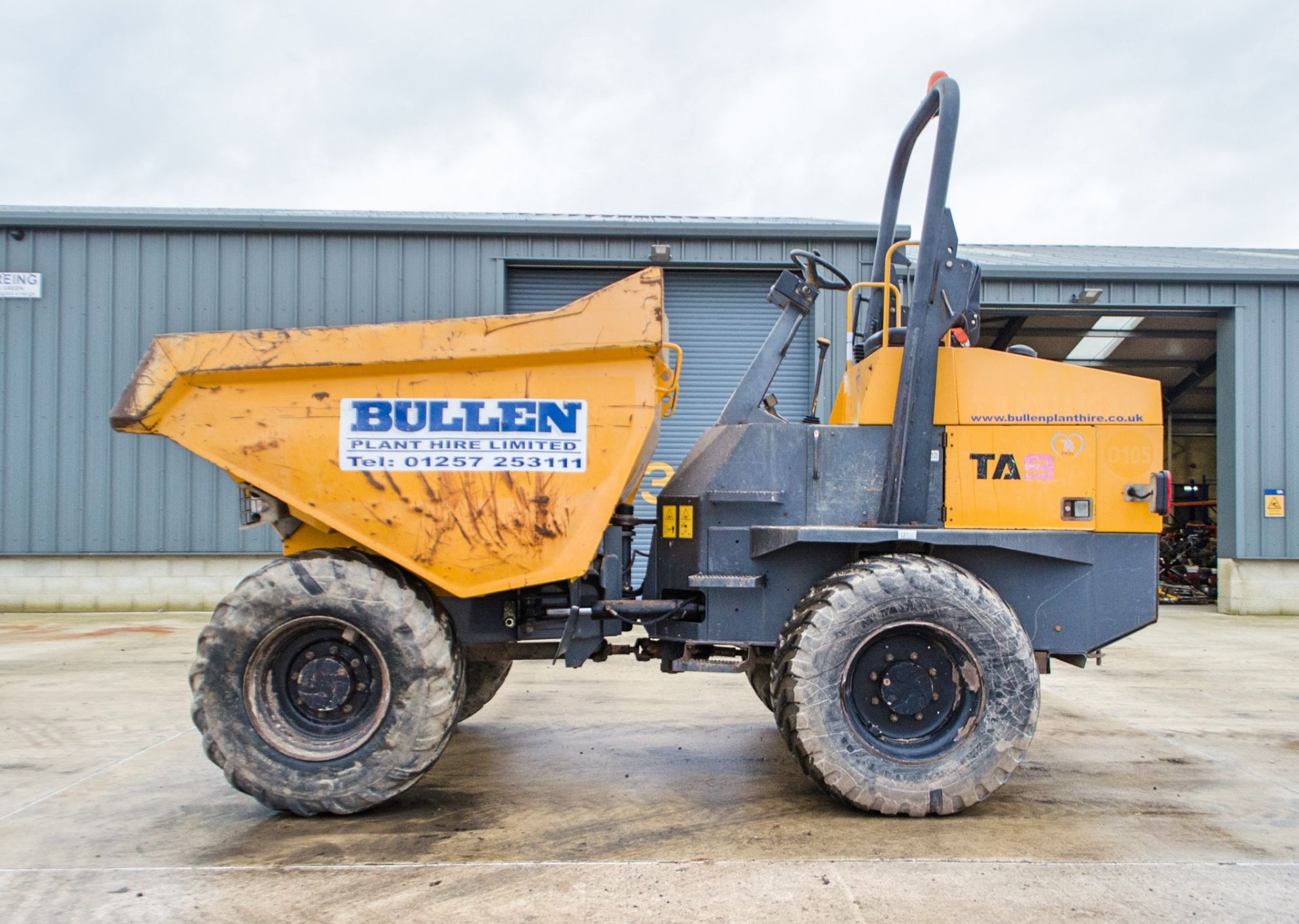 Terex TA9 9 tonne straight skip dumper Year: 2015 S/N: EF8PS8180 Recorded Hours: 3053 - Image 8 of 24