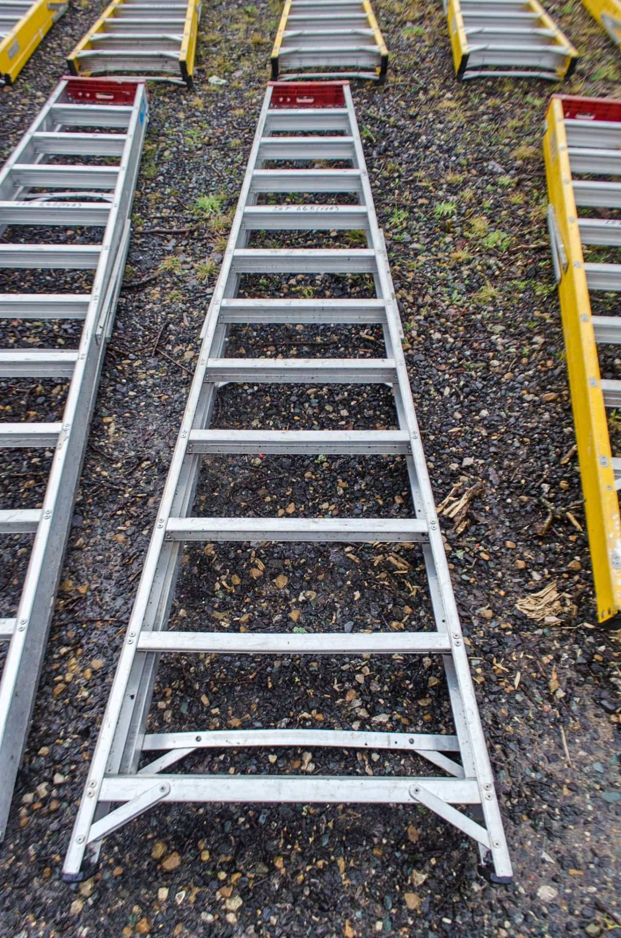 12 tread aluminium step ladder 1705LYT0026