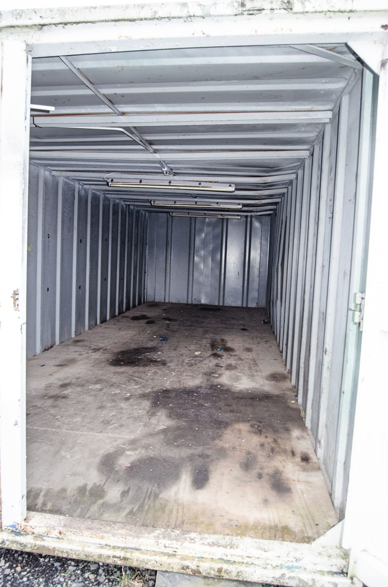 32ft x 10ft steel store site unit A565773 ** No keys but unlocked ** - Image 5 of 5