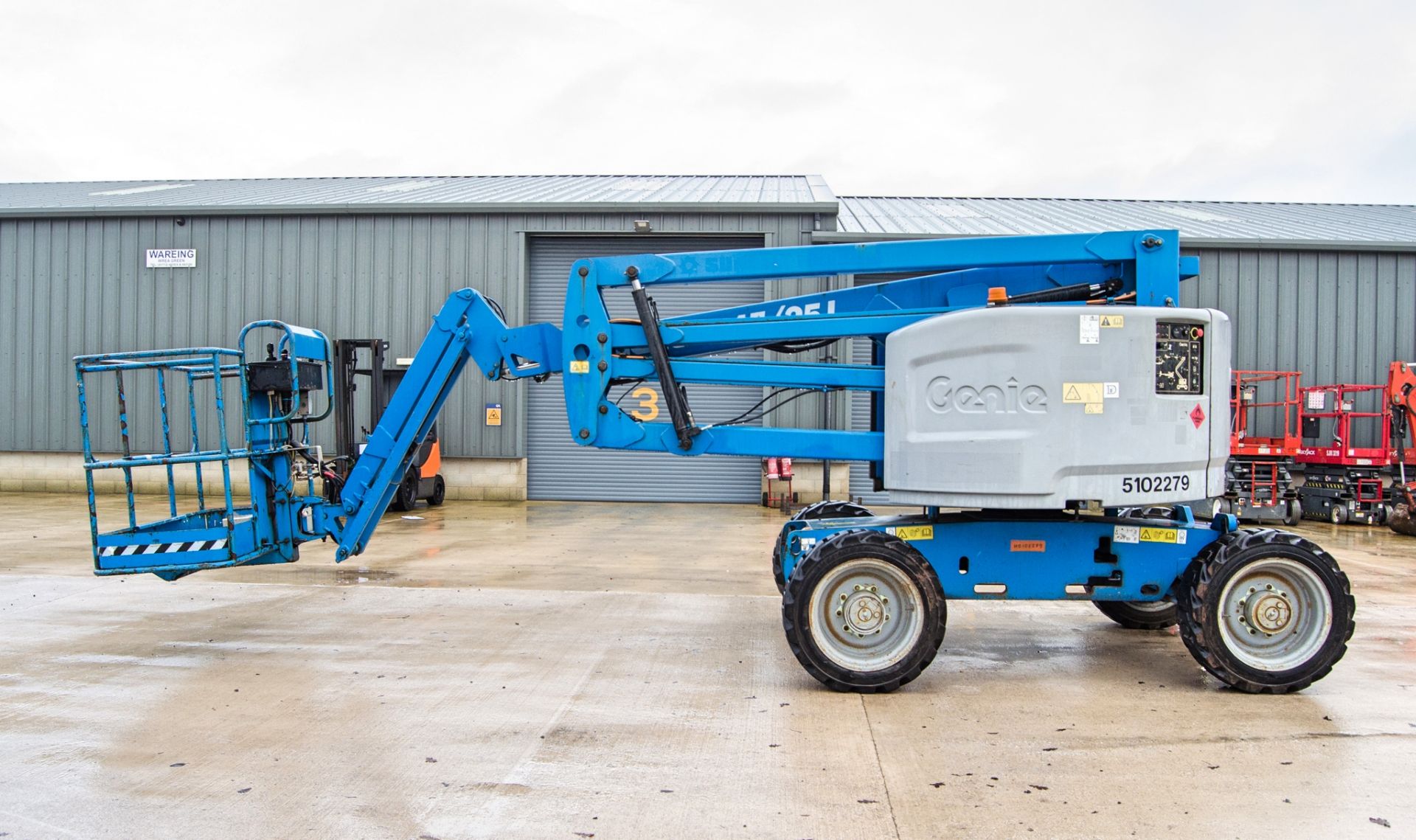 Genie Z45/25J diesel/battery electric 4 wheel drive articulated boom lift access platform Year: 2014 - Image 7 of 19
