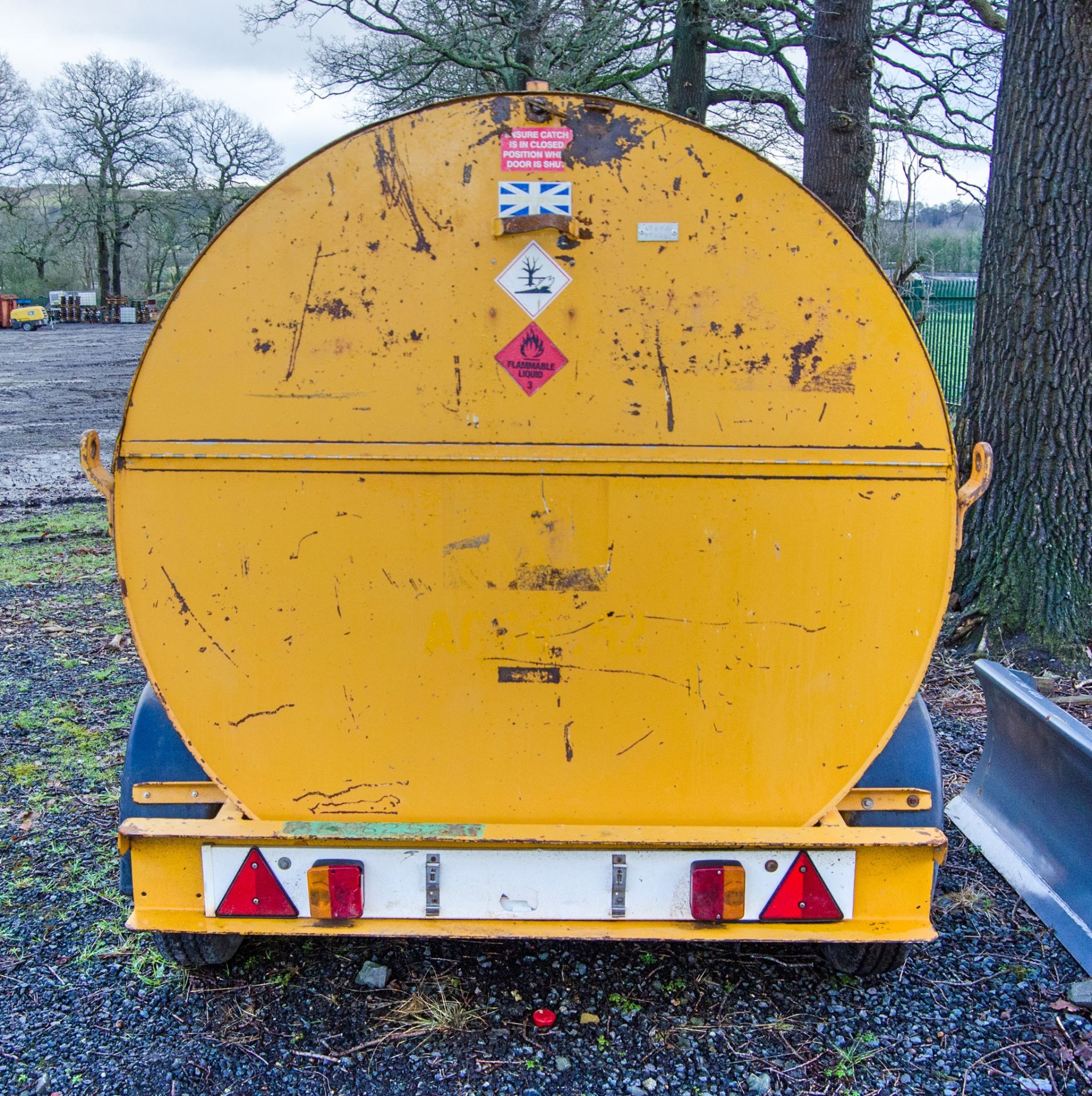 Trailer Engineering 2140 litre tandem axle fast tow bunded fuel bowser c/w manual pump, delivery - Image 6 of 7