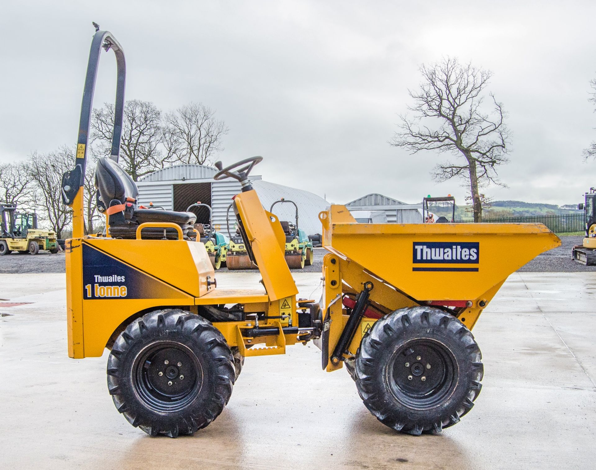 Thwaites 1 tonne hi-tip dumper Year: 2021 S/N: 210F4250 Recorded Hours: 379 - Image 8 of 22