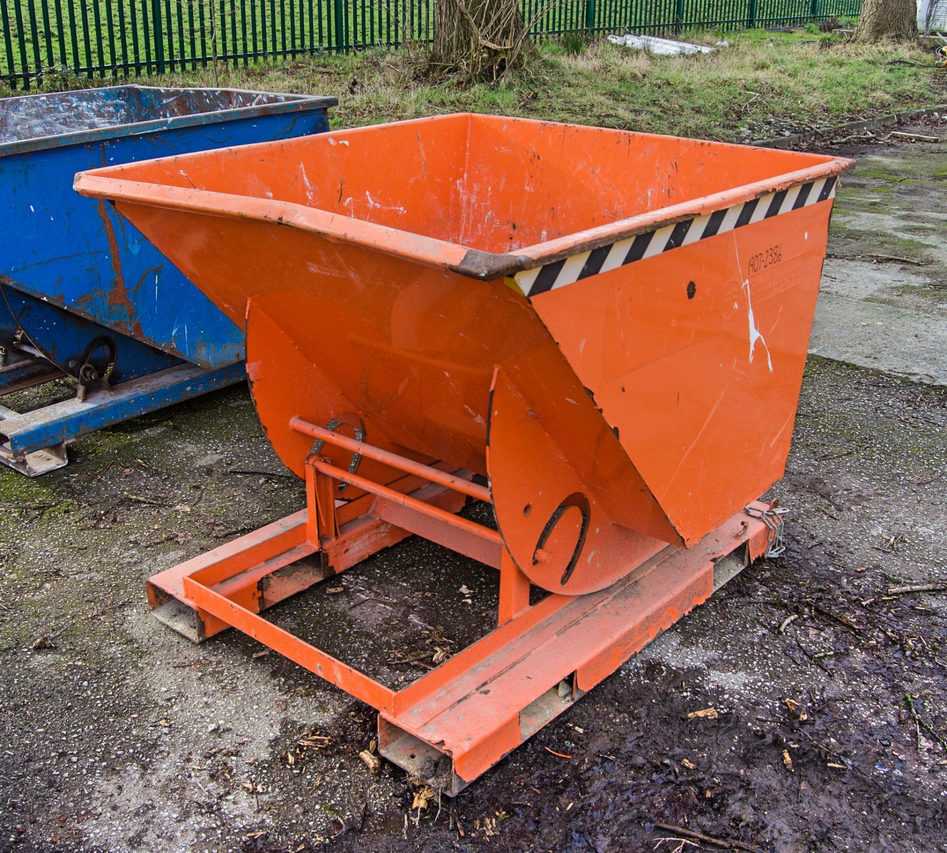Eichinger steel tipping skip 19072386