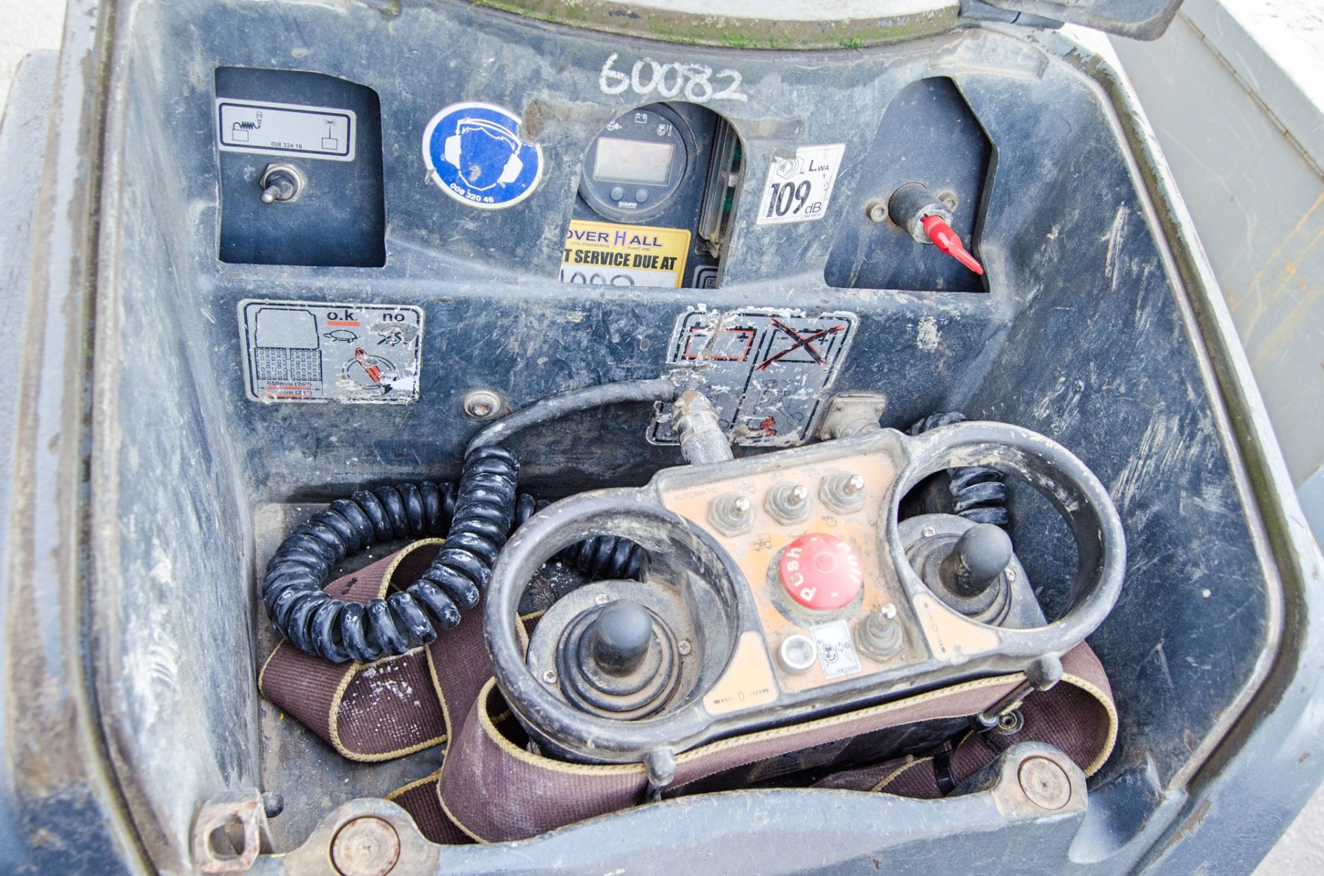 Bomag diesel driven double drum trench roller c/w remote control - Image 5 of 7